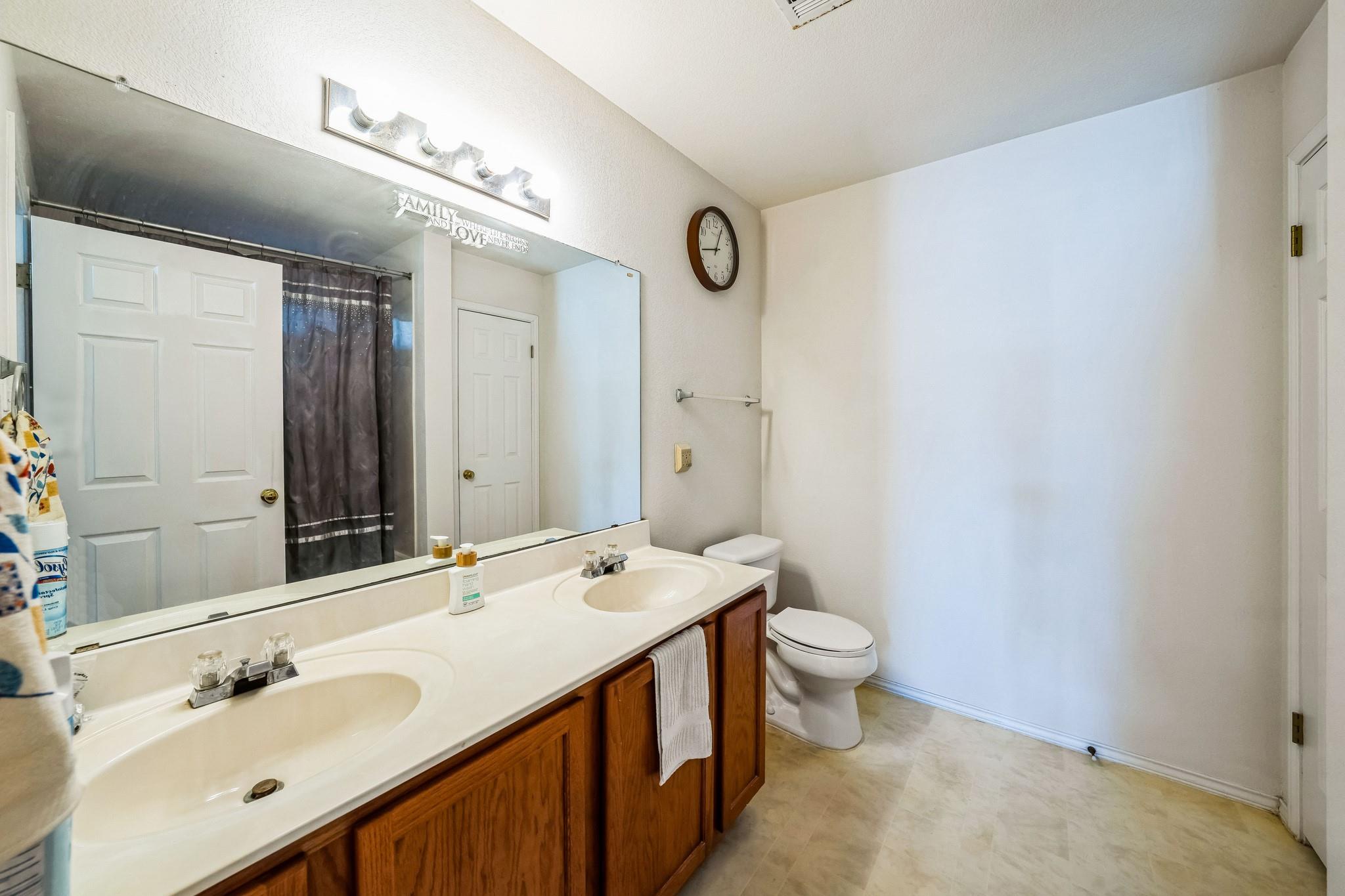408 Glen Valley Ln, Leander, TX 78641