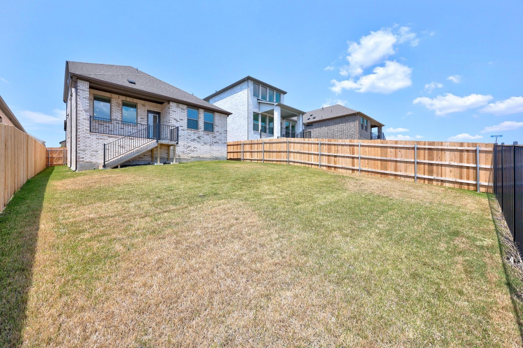 8013 Shining Flor Run, Lago Vista, TX 78645