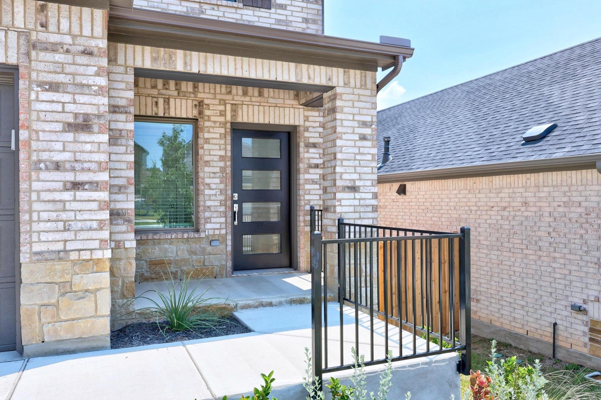 8013 Shining Flor Run, Lago Vista, TX 78645