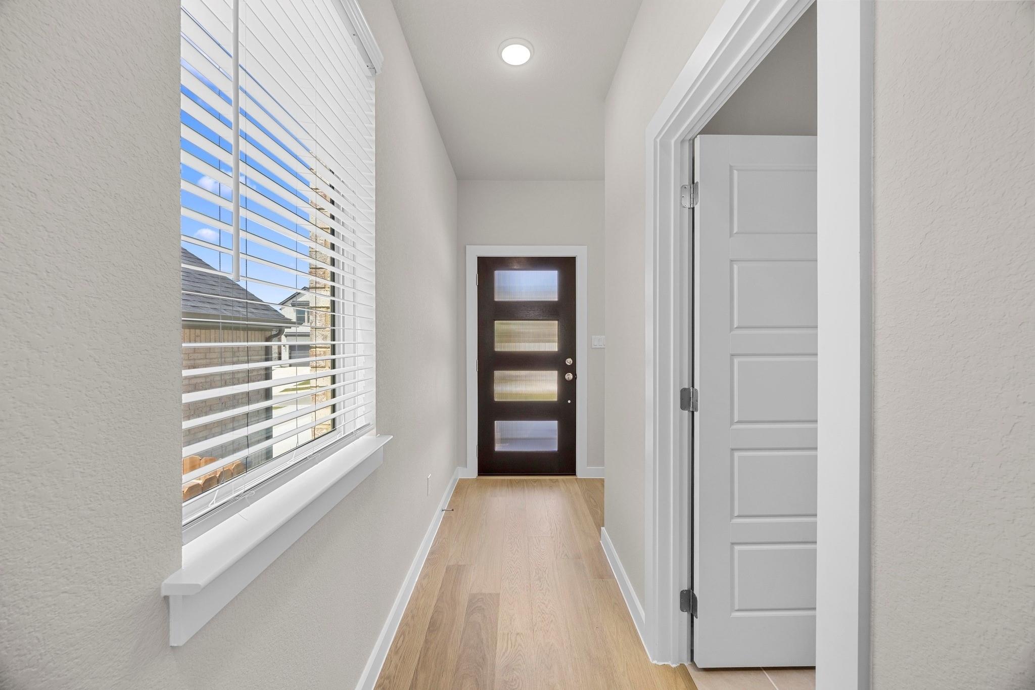 8013 Shining Flor Run, Lago Vista, TX 78645