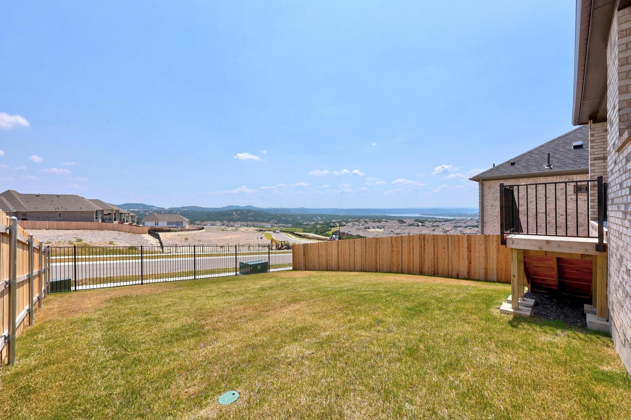 8013 Shining Flor Run, Lago Vista, TX 78645