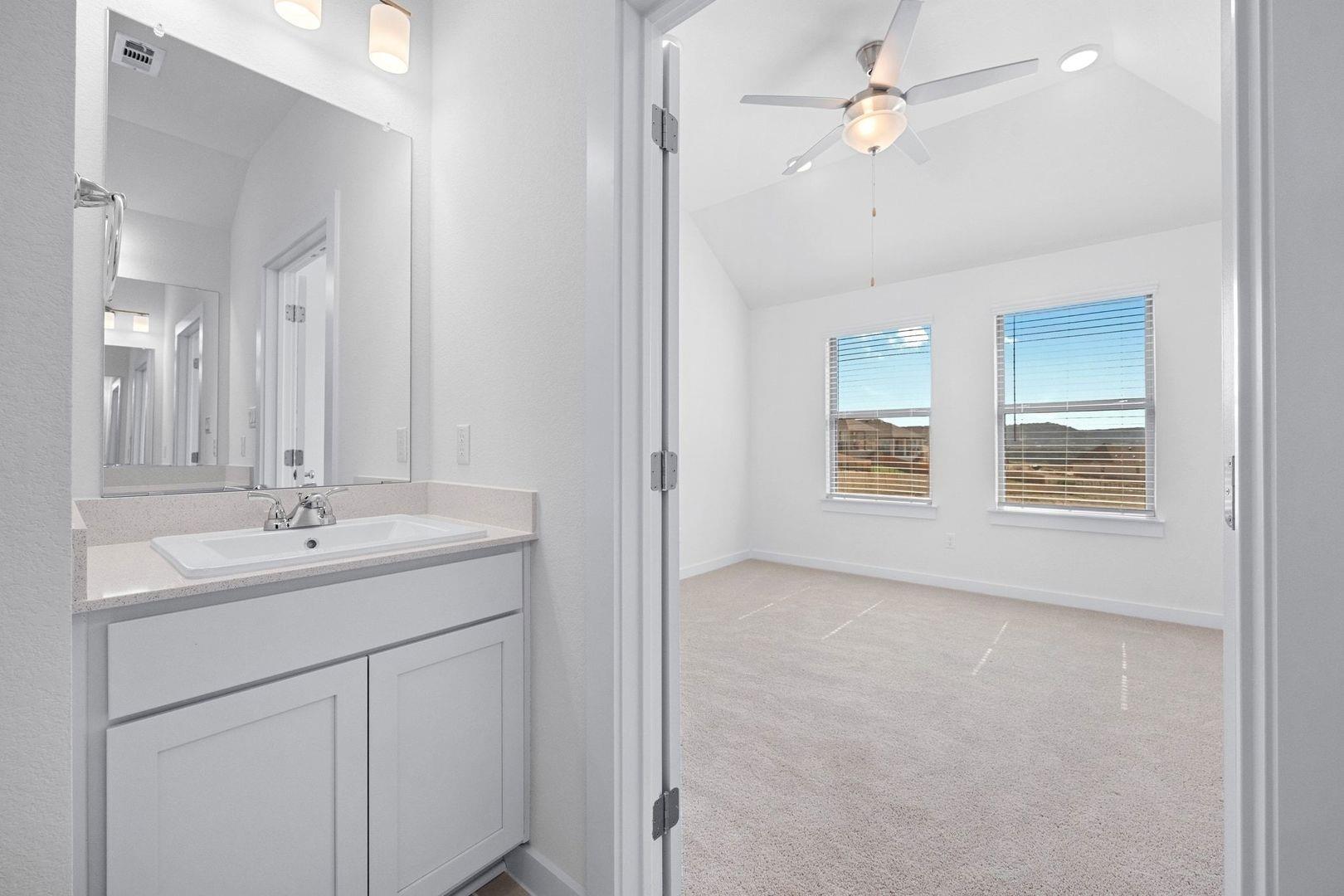 8007 Shining Flor Ln, Lago Vista, TX 78645