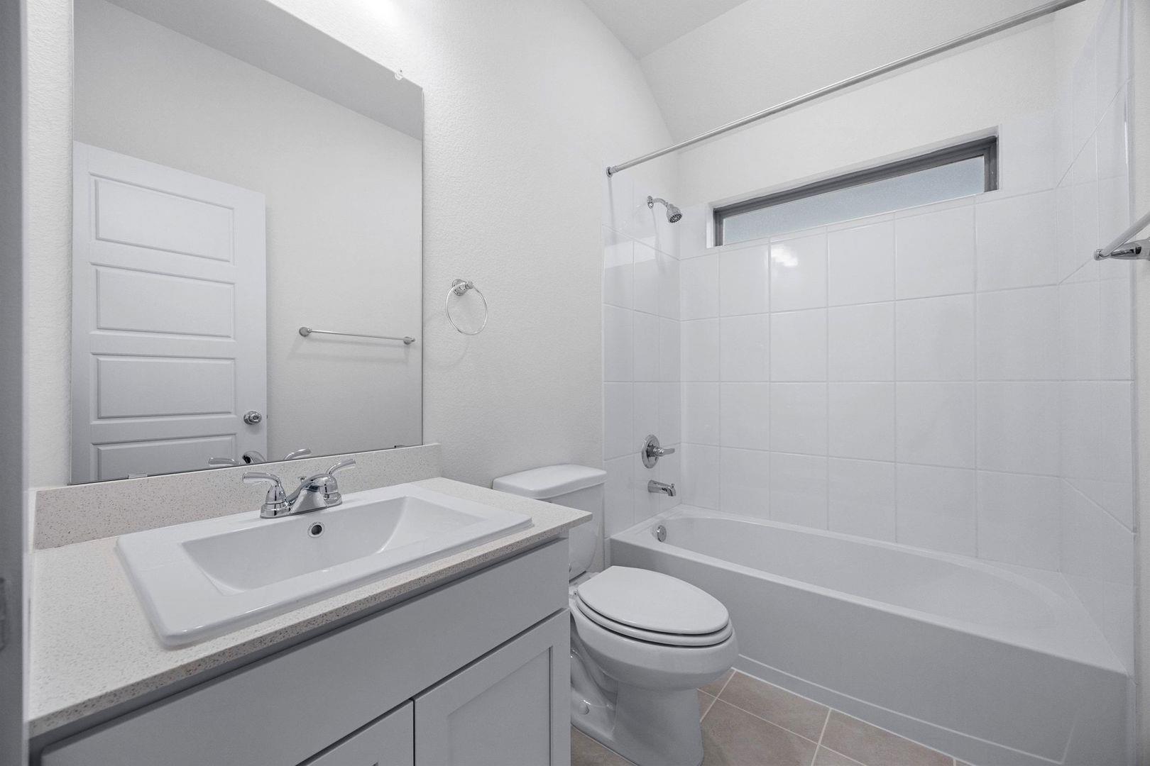 8007 Shining Flor Ln, Lago Vista, TX 78645