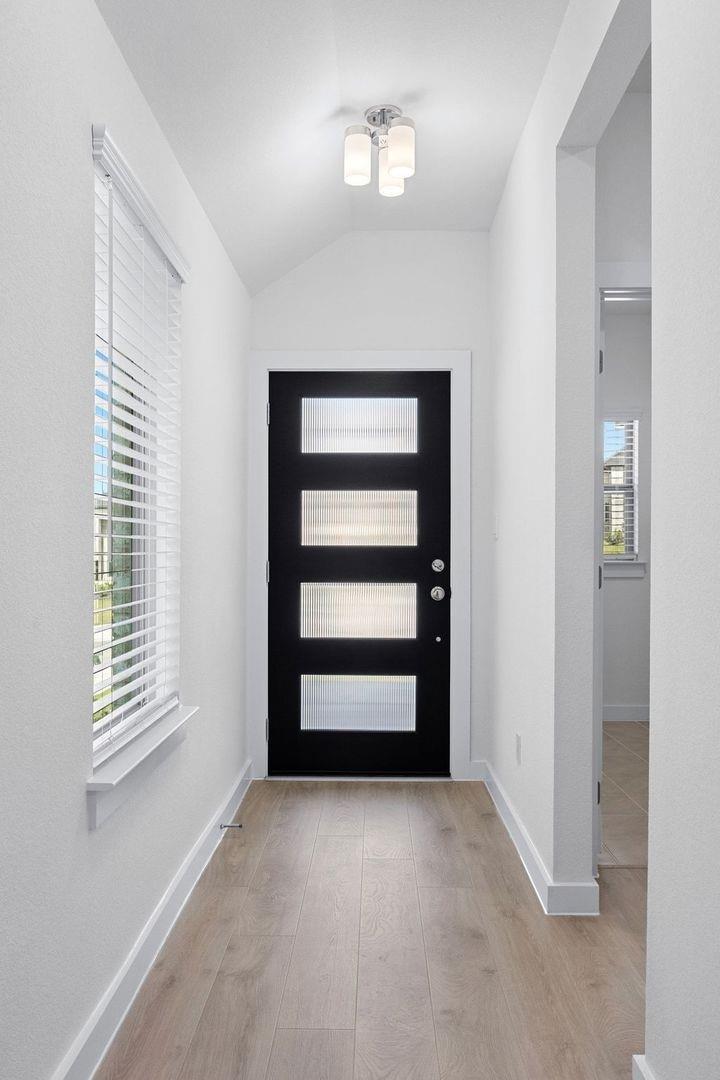 8007 Shining Flor Ln, Lago Vista, TX 78645