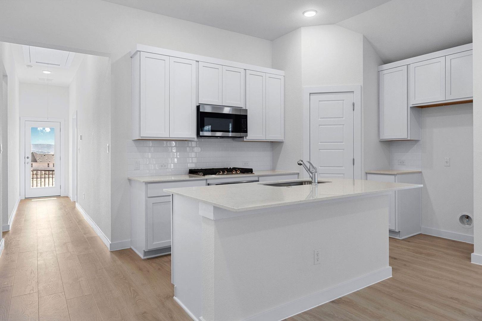 8007 Shining Flor Ln, Lago Vista, TX 78645