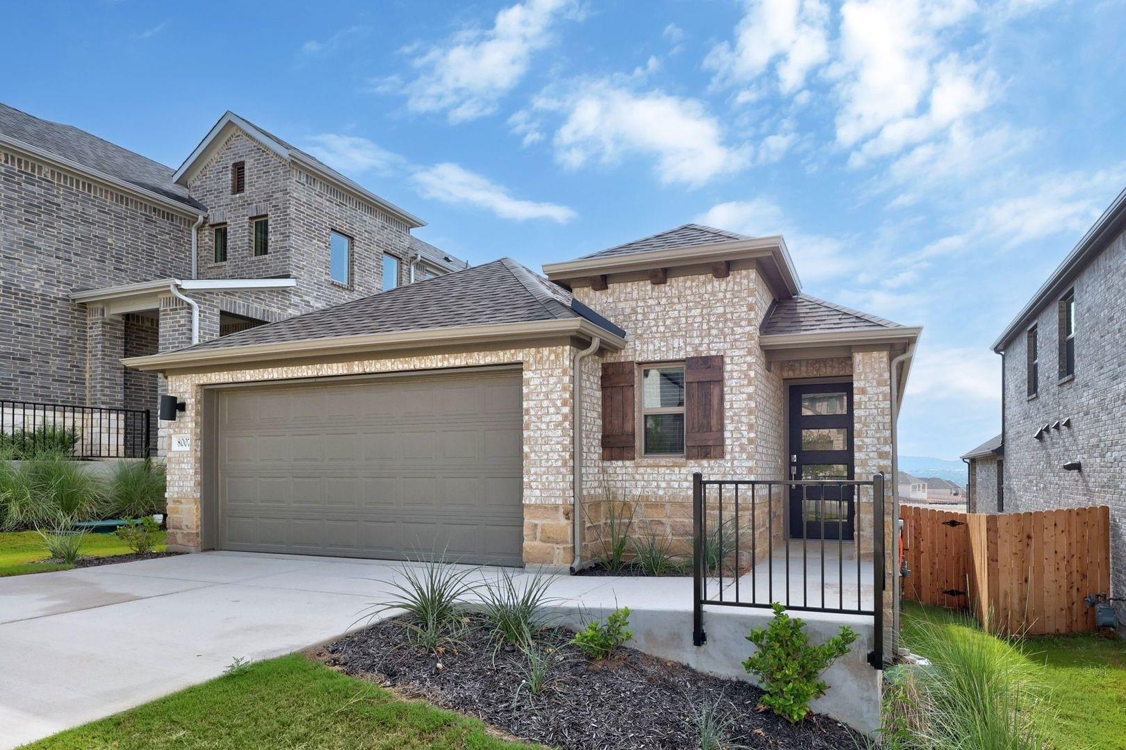 8007 Shining Flor Ln, Lago Vista, TX 78645