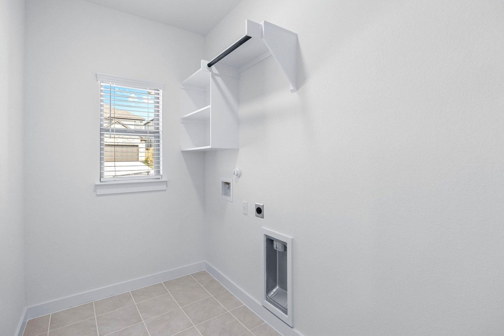 8007 Shining Flor Ln, Lago Vista, TX 78645