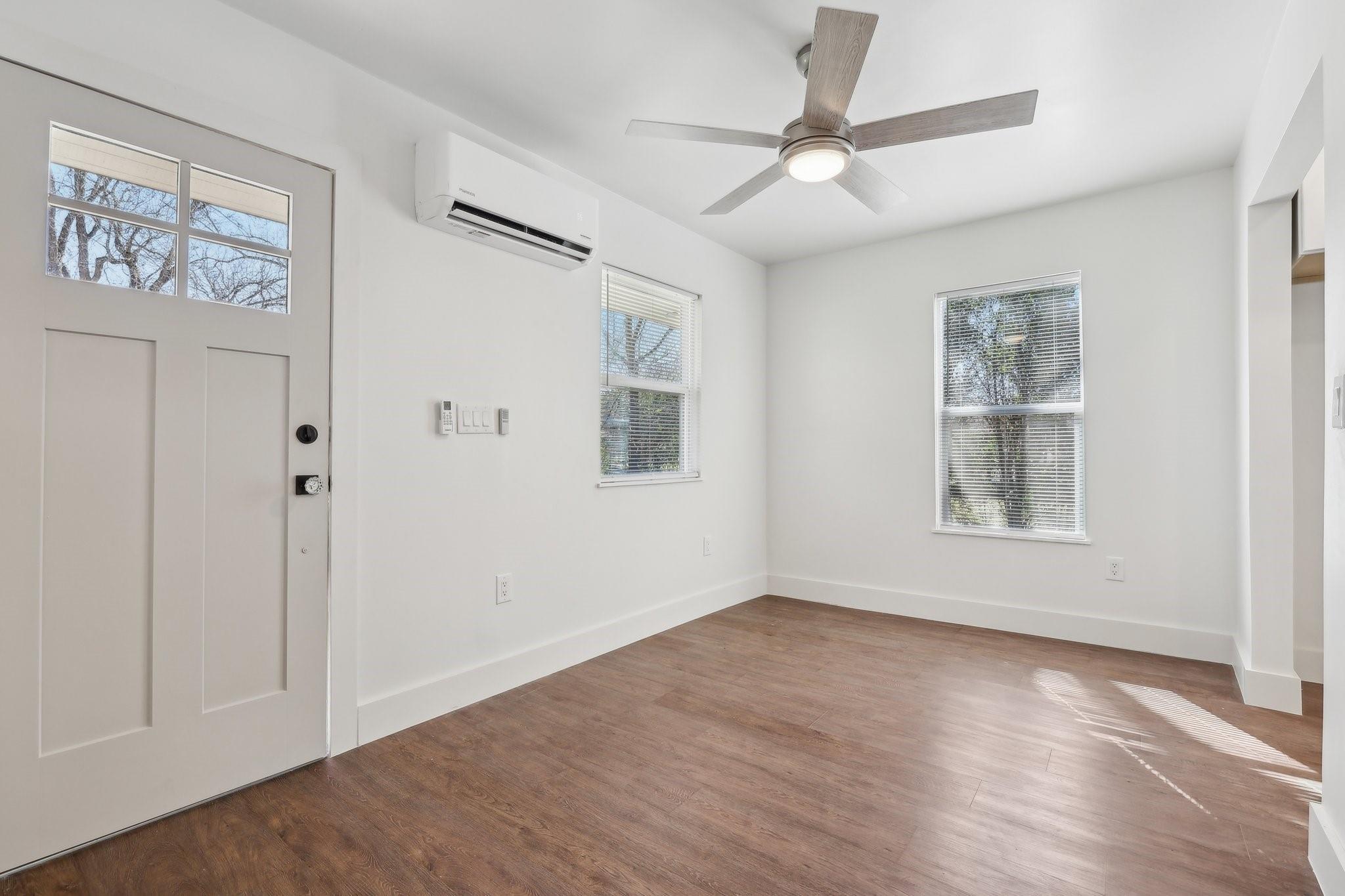 304 Harris St, Smithville, TX 78957