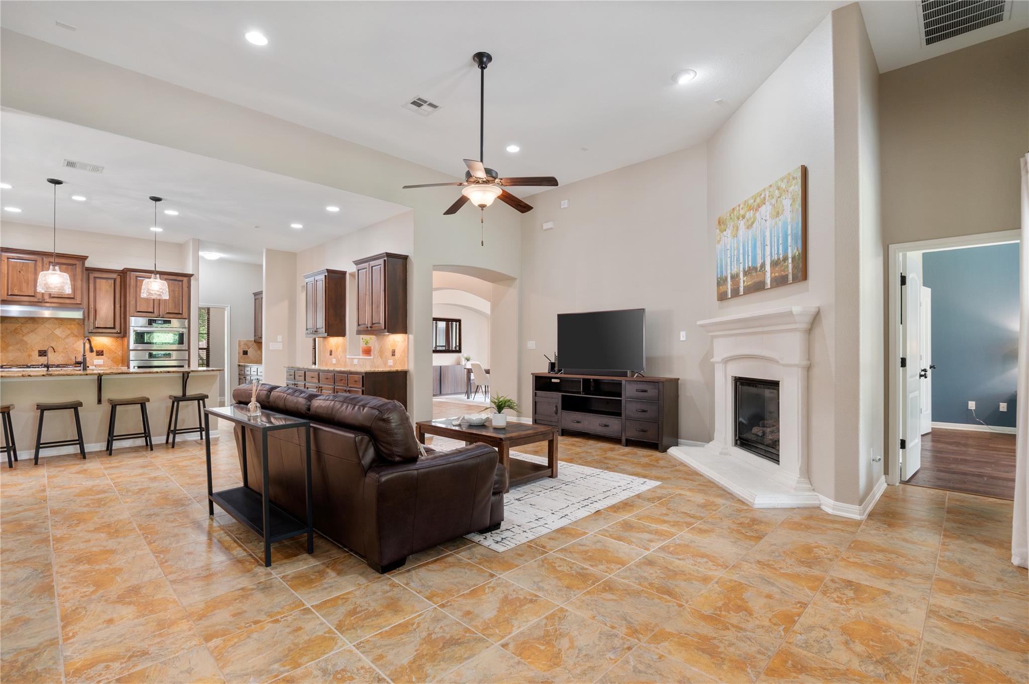 2420 Champions Corner Dr, Leander, TX 78641