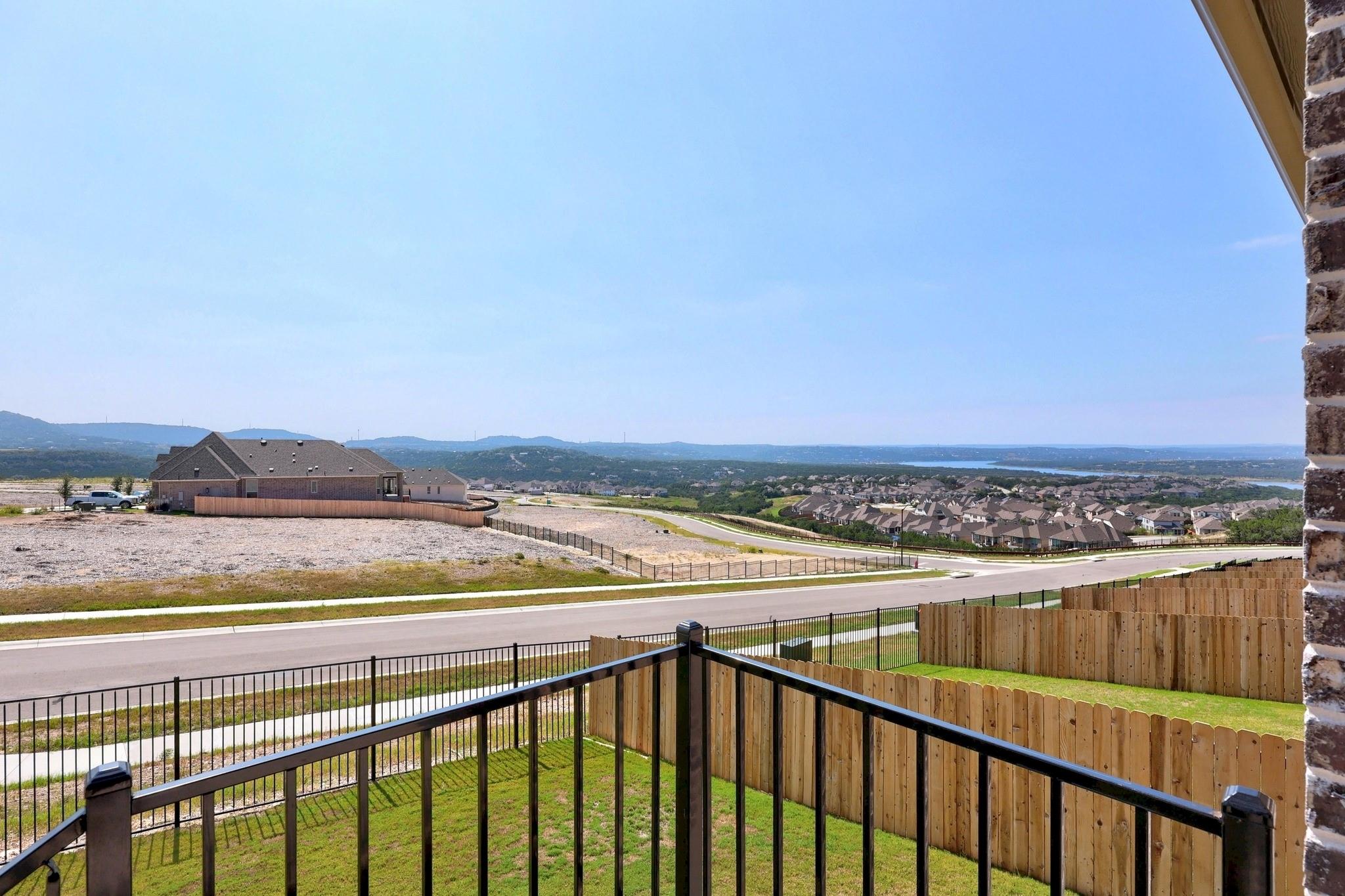 8017 Shining Flor Run, Lago Vista, TX 78645
