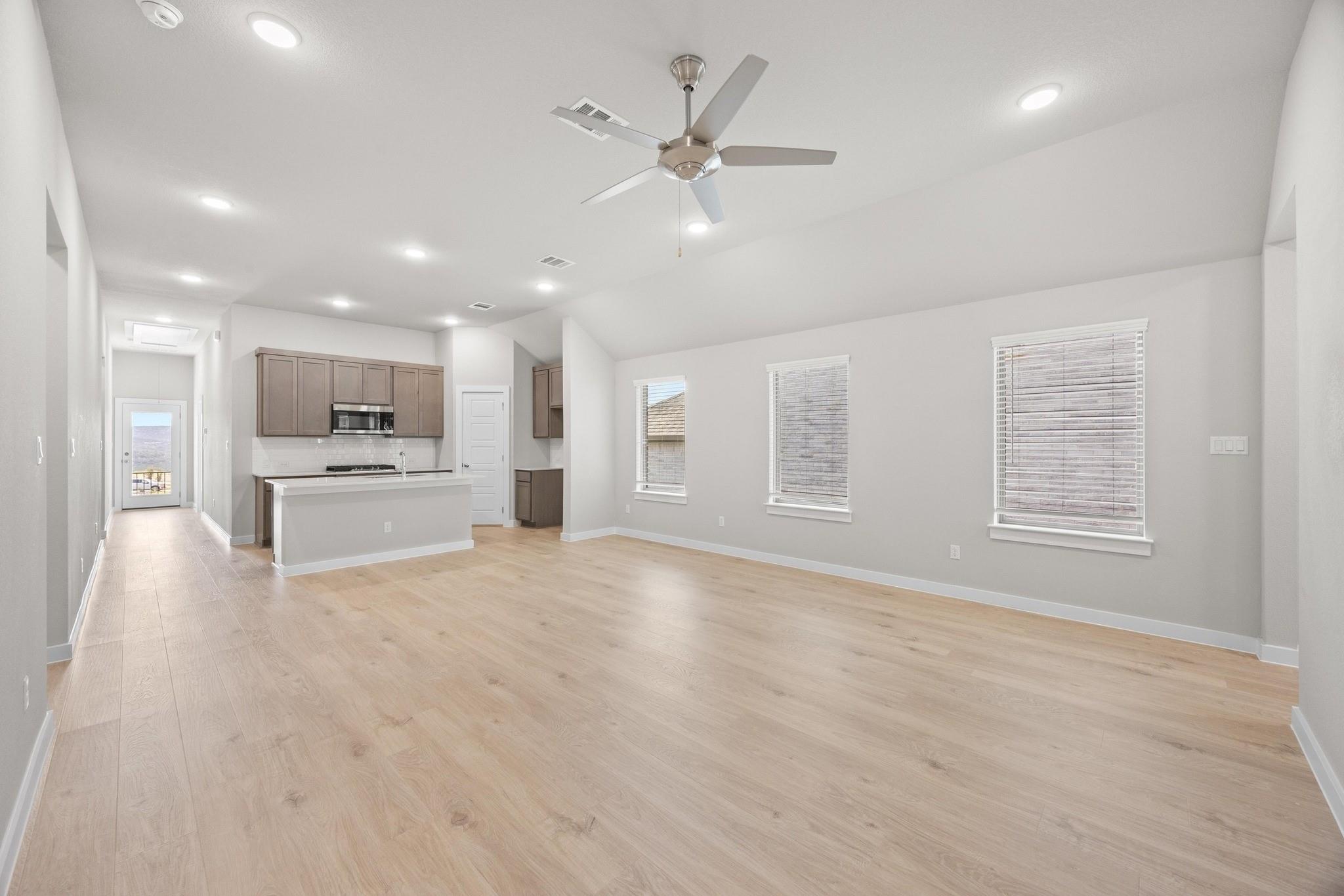 8017 Shining Flor Run, Lago Vista, TX 78645