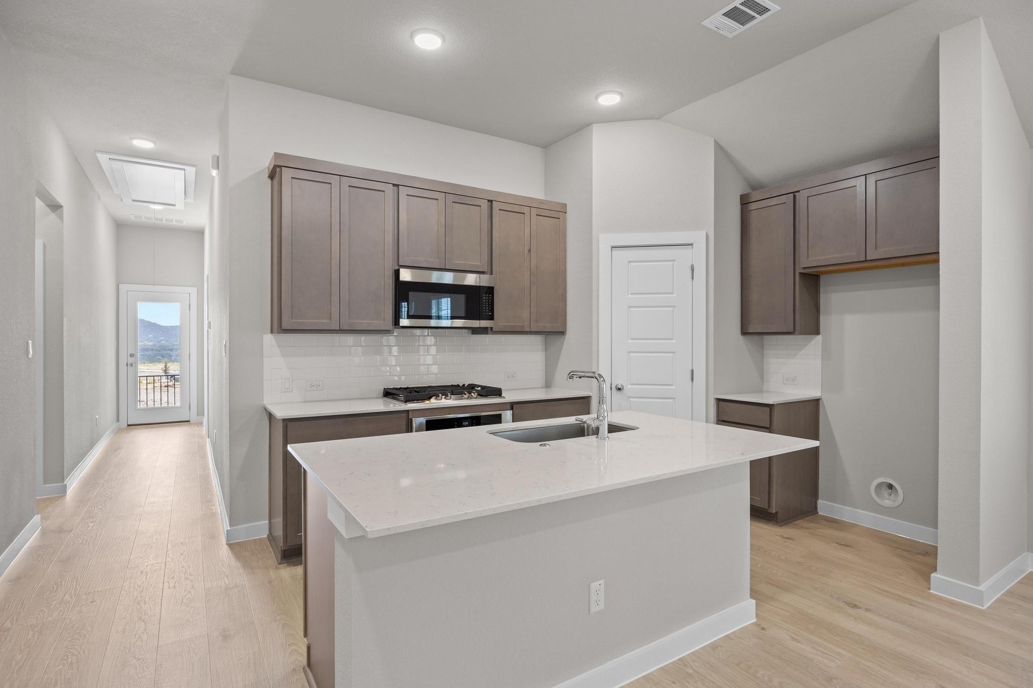 8017 Shining Flor Run, Lago Vista, TX 78645