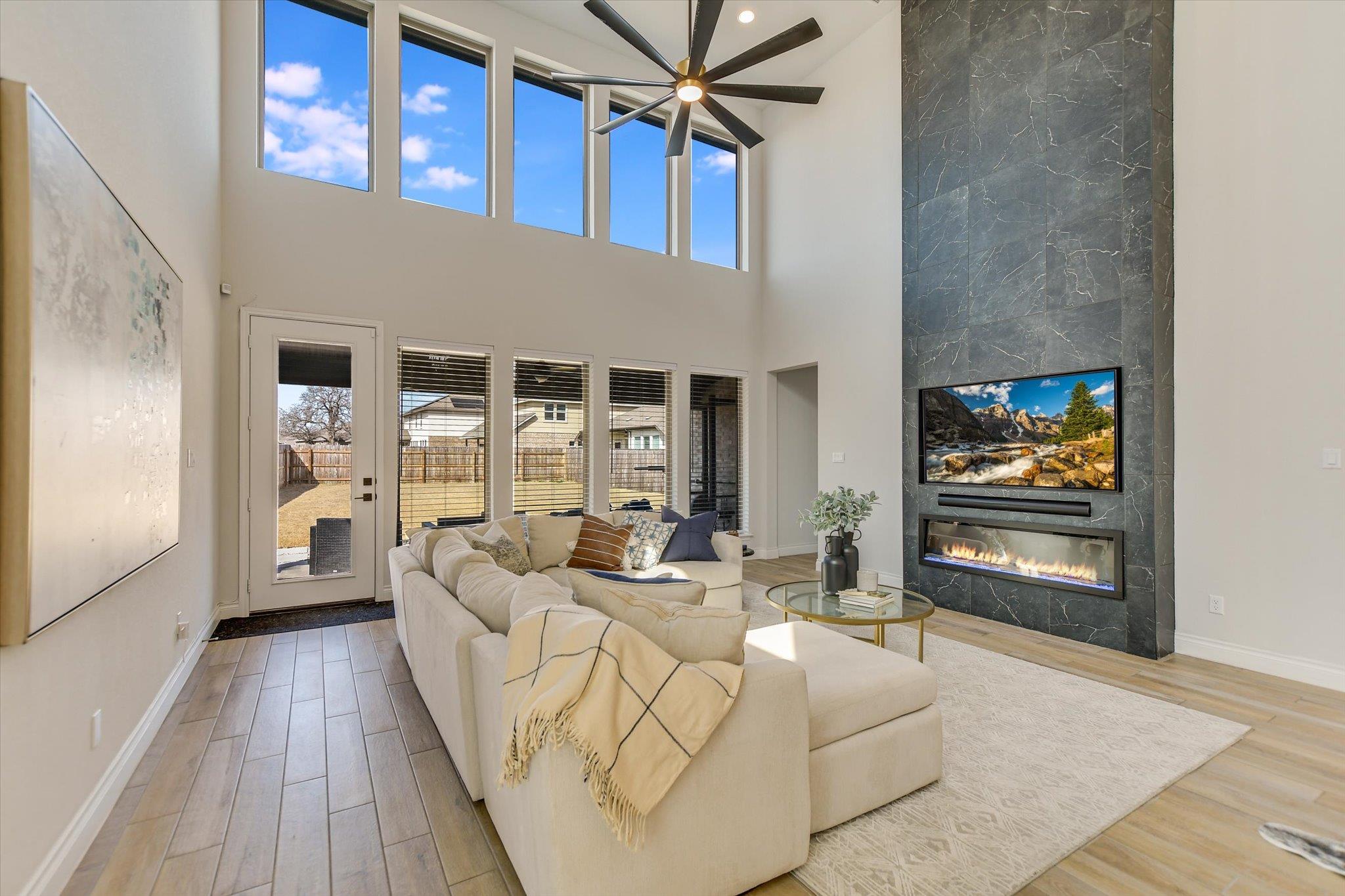 404 Berean Ln, Liberty Hill, TX 78642