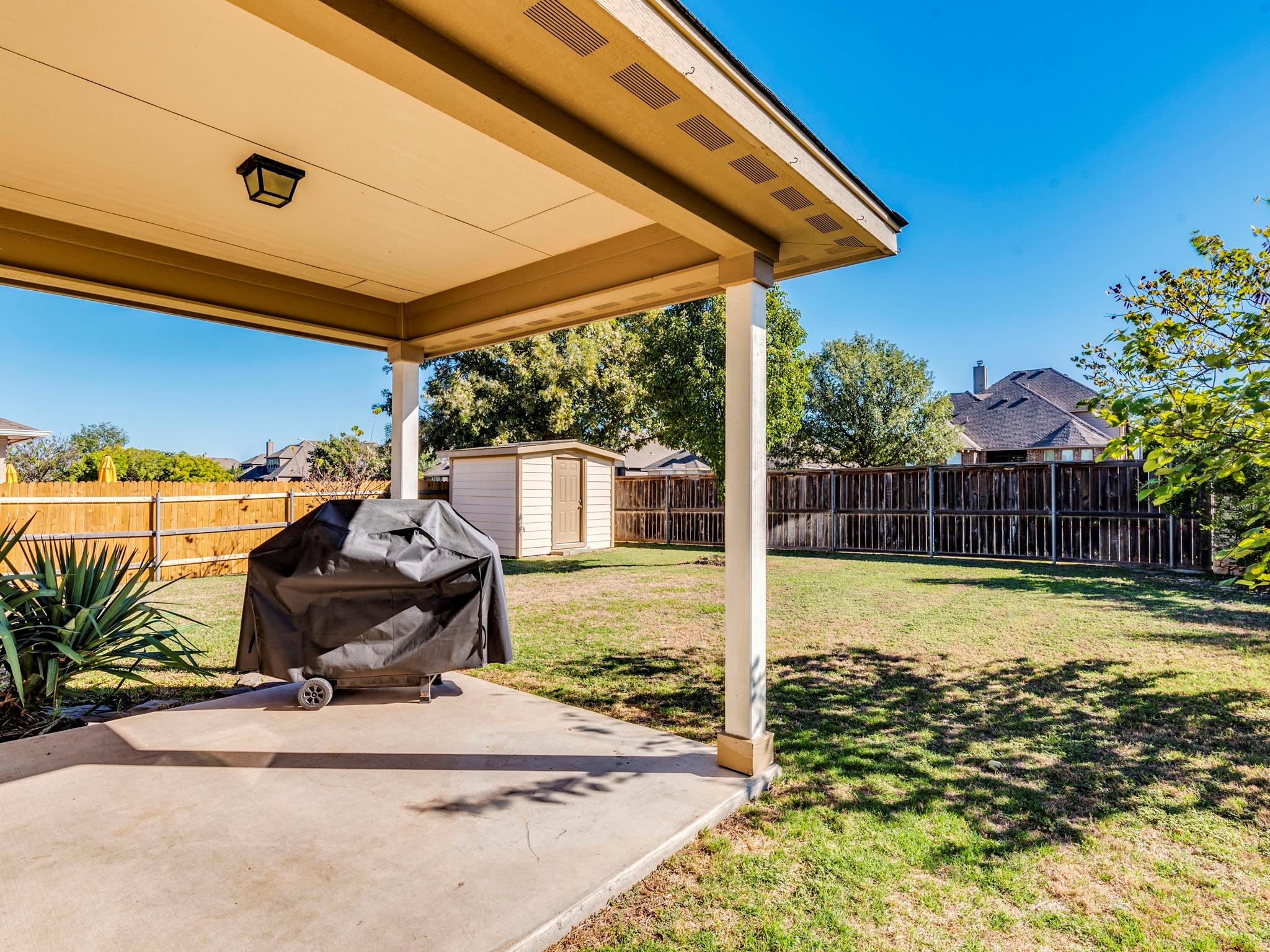 100 Quarry Ln, Liberty Hill, TX 78642