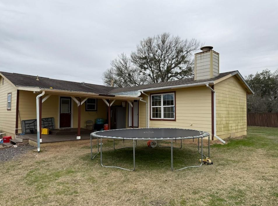 622 Longhollow Rd, Dale, TX 78616