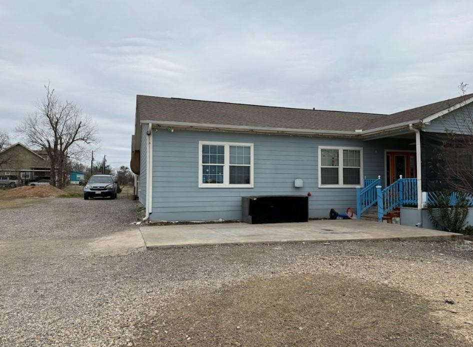 622 Longhollow Rd, Dale, TX 78616