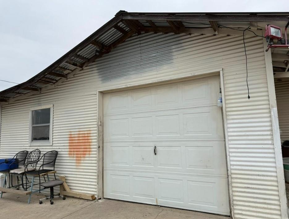 622 Longhollow Rd, Dale, TX 78616
