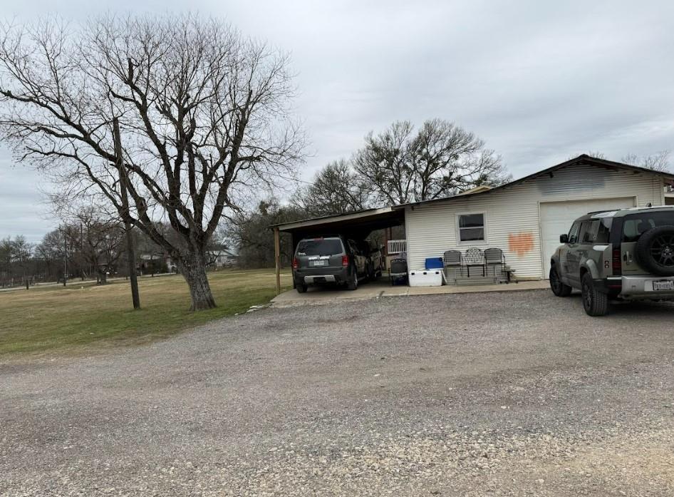 622 Longhollow Rd, Dale, TX 78616