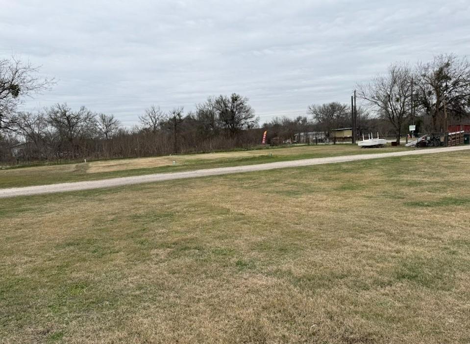 622 Longhollow Rd, Dale, TX 78616