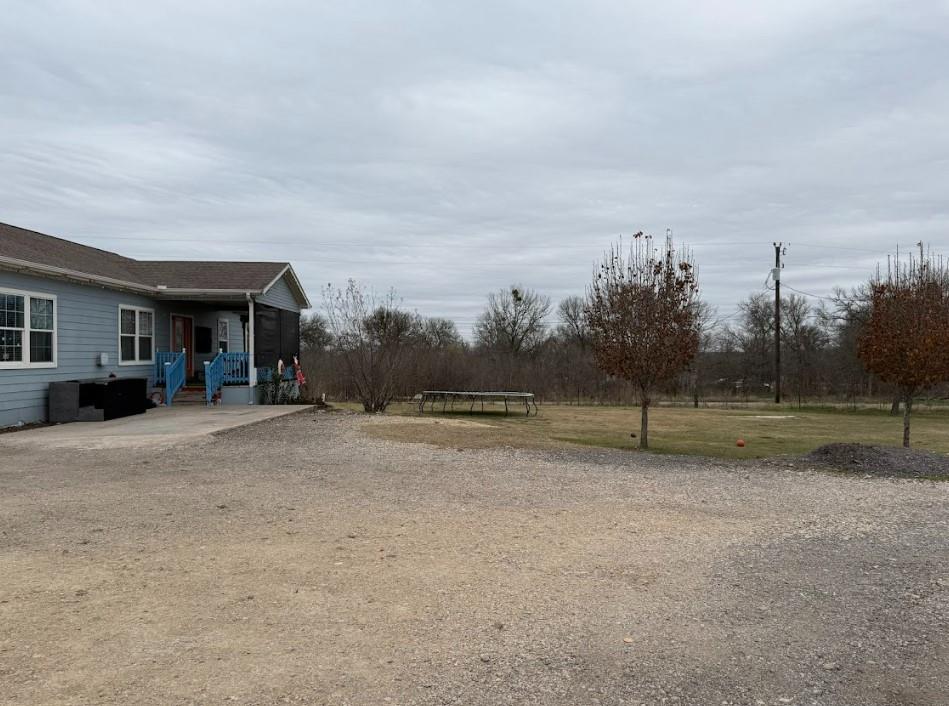 622 Longhollow Rd, Dale, TX 78616