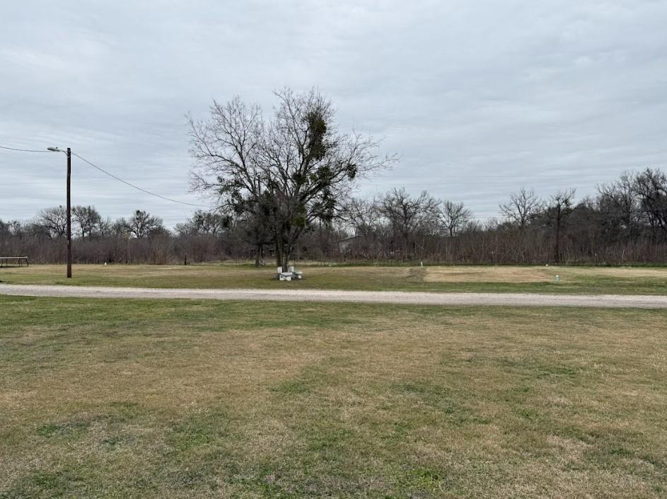 622 Longhollow Rd, Dale, TX 78616