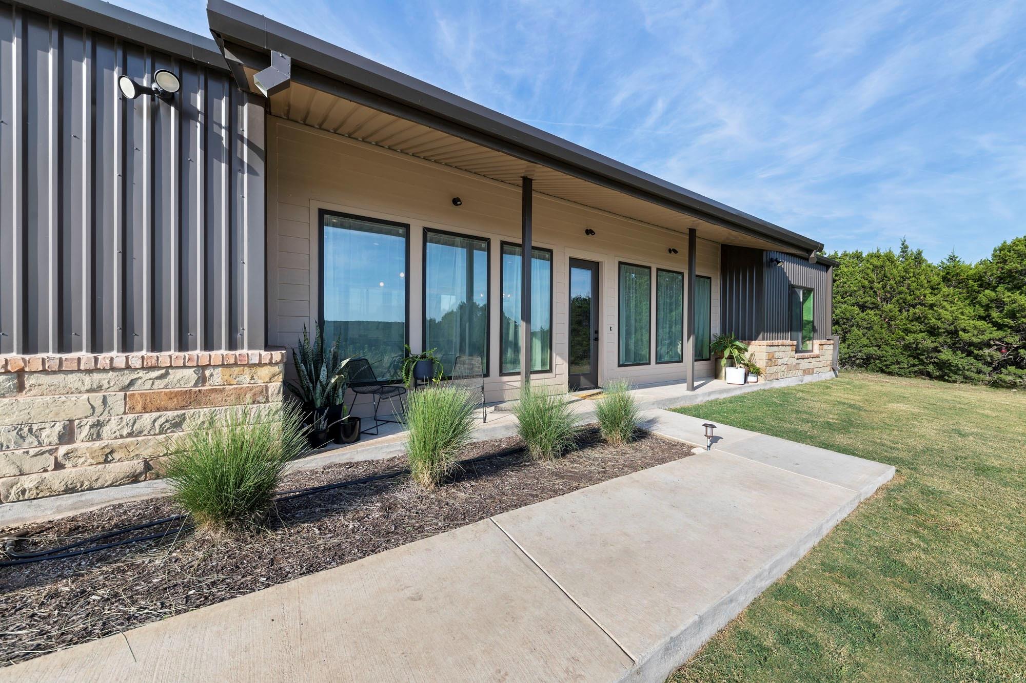 458 Hurst Place Blvd, Lampasas, TX 76550