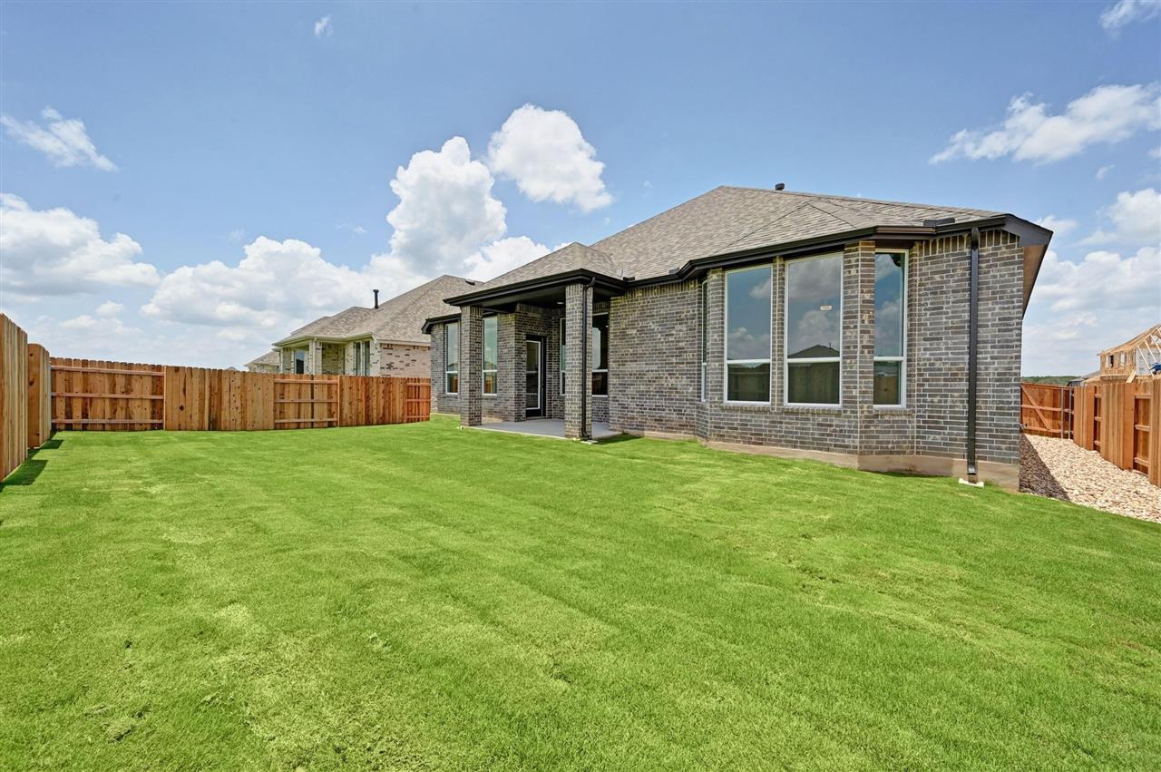 154 Stock Pond Trl, Kyle, TX 78640