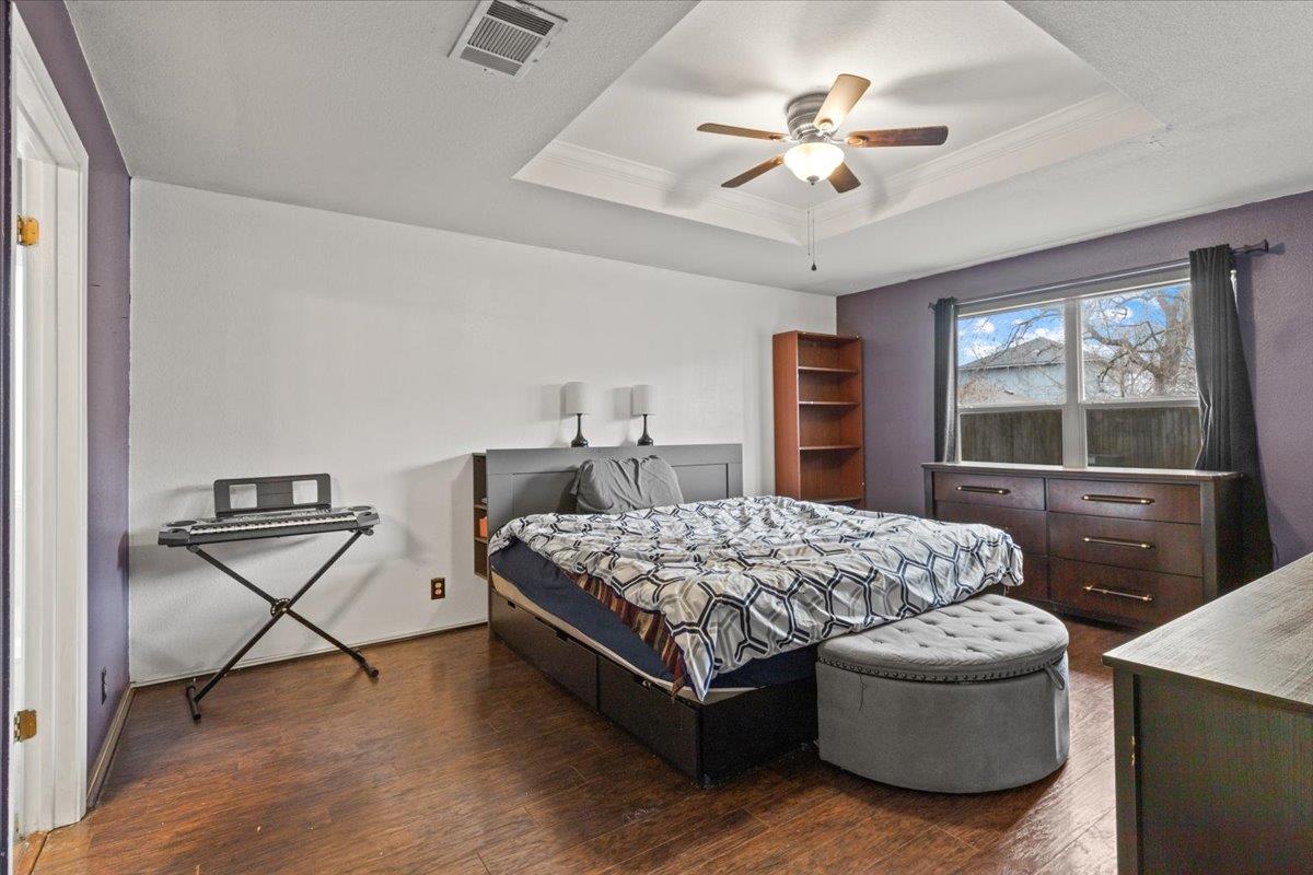 222 Katy B Ln, Bastrop, TX 78602