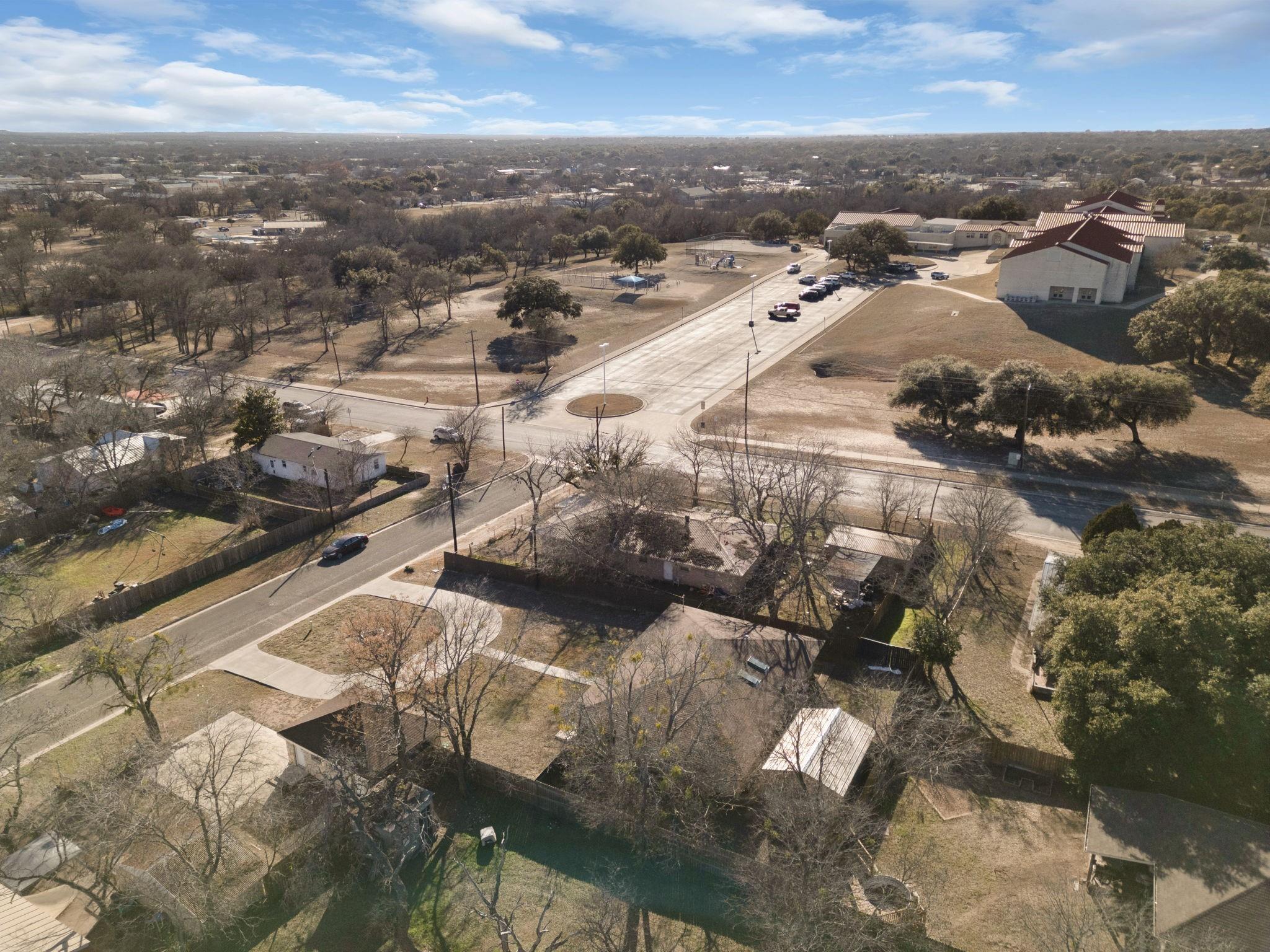 801 1/2 E Avenue C, Lampasas, TX 76550