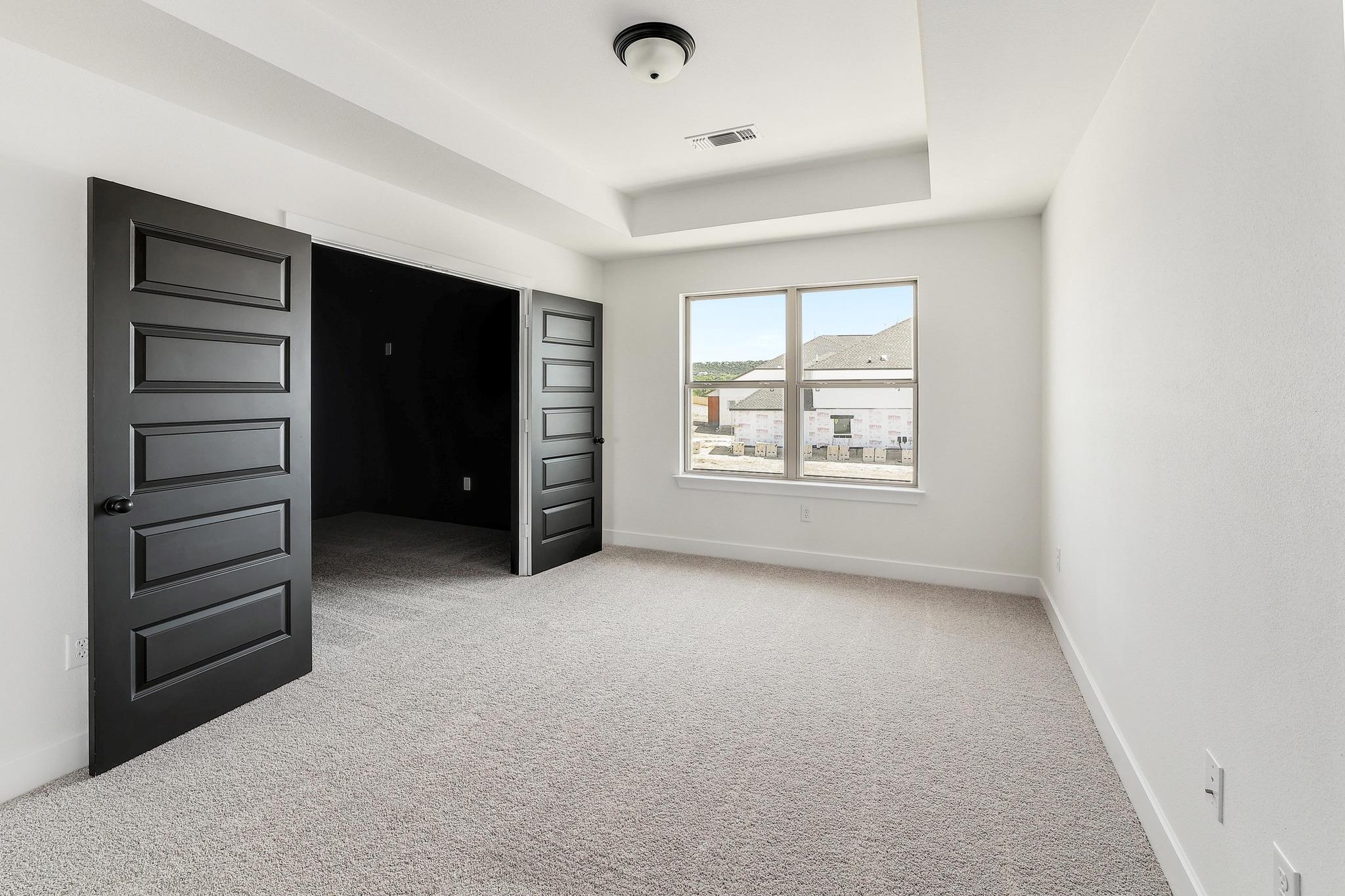 8004 Royal Mint Cv, Lago Vista, TX 78645