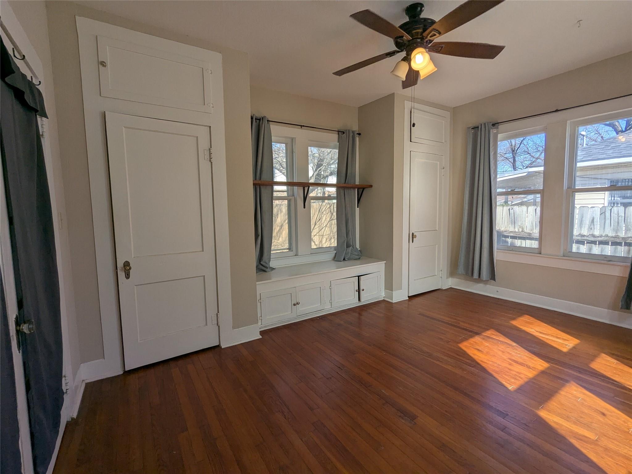 207 W 5th St, Lampasas, TX 76550