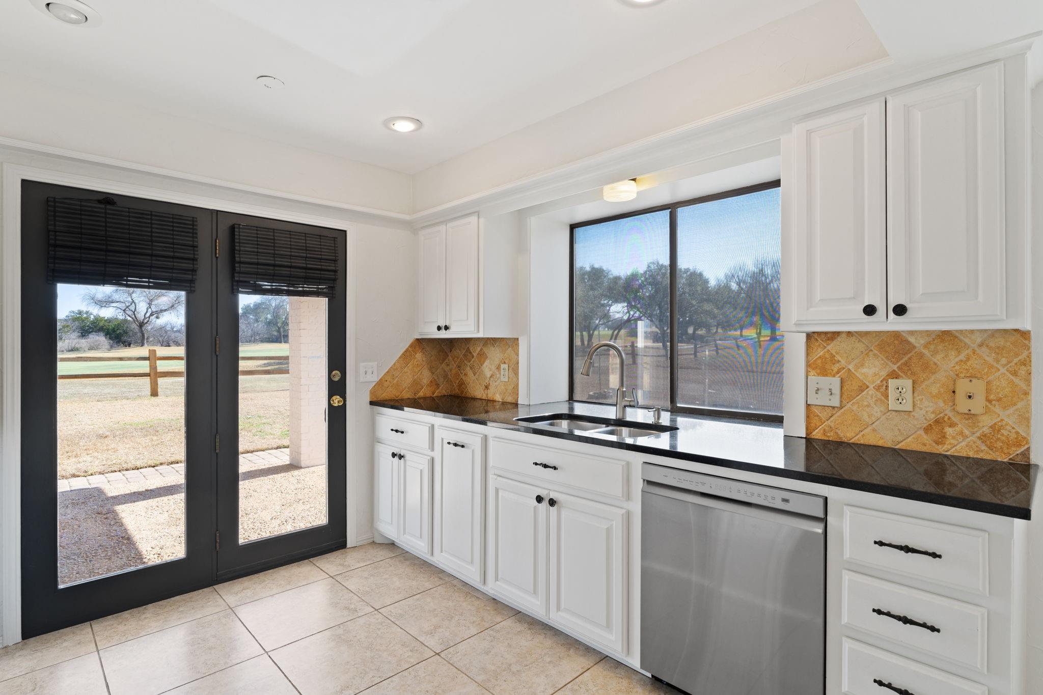 1210 Sun Ray, Horseshoe Bay, TX 78657