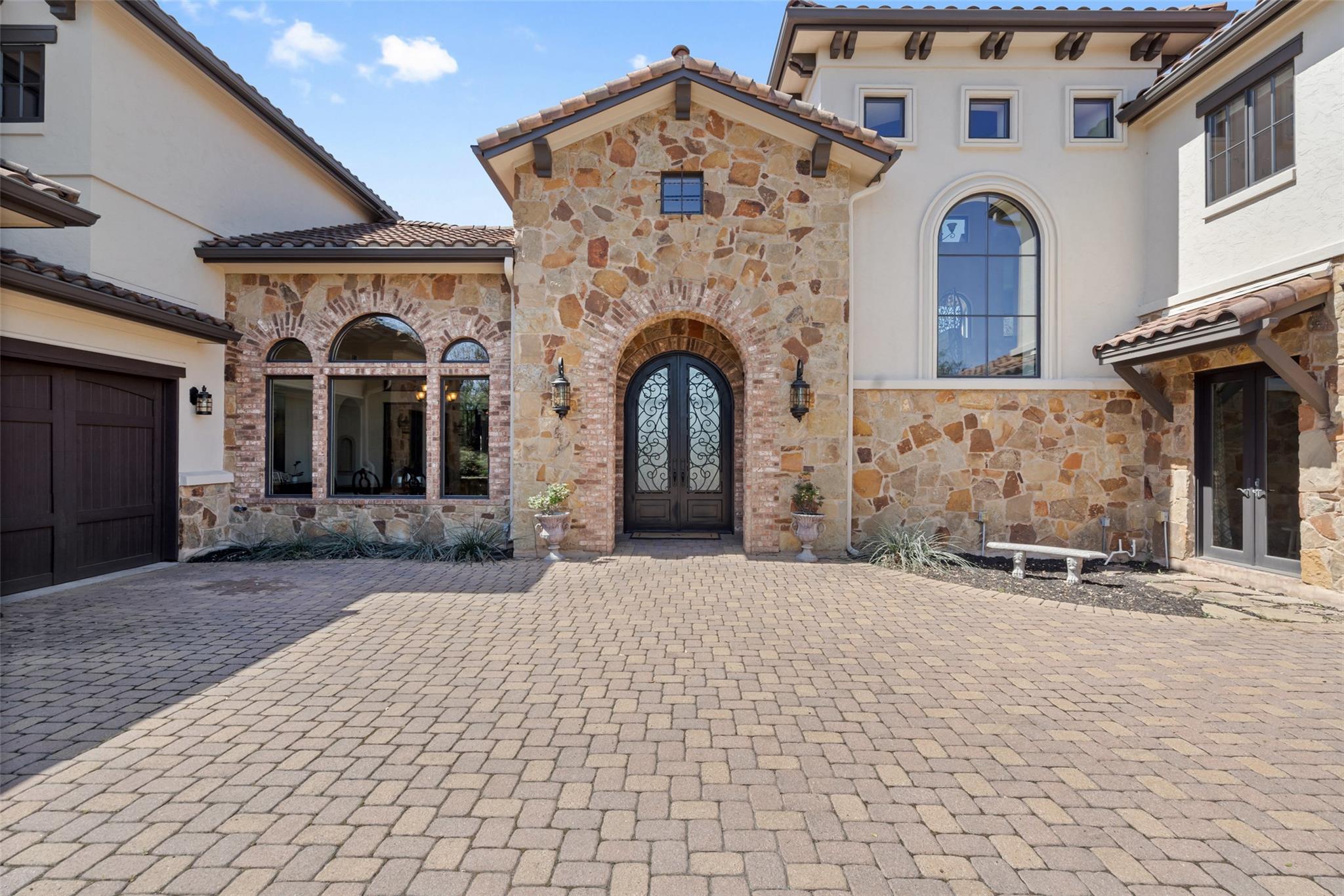 8411 Galeana Trace Cv, Austin, TX 78733