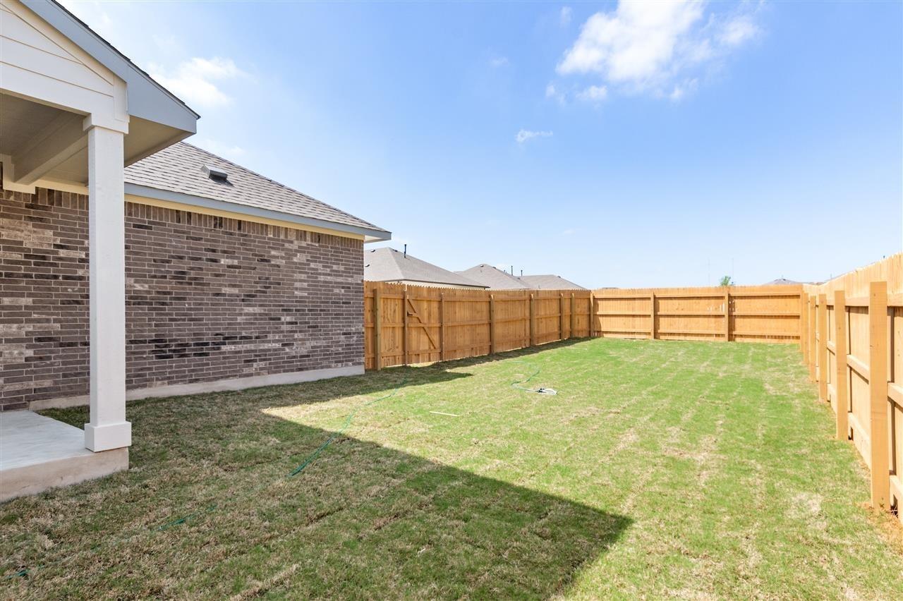 709 Paddock Ln, Georgetown, TX 78626