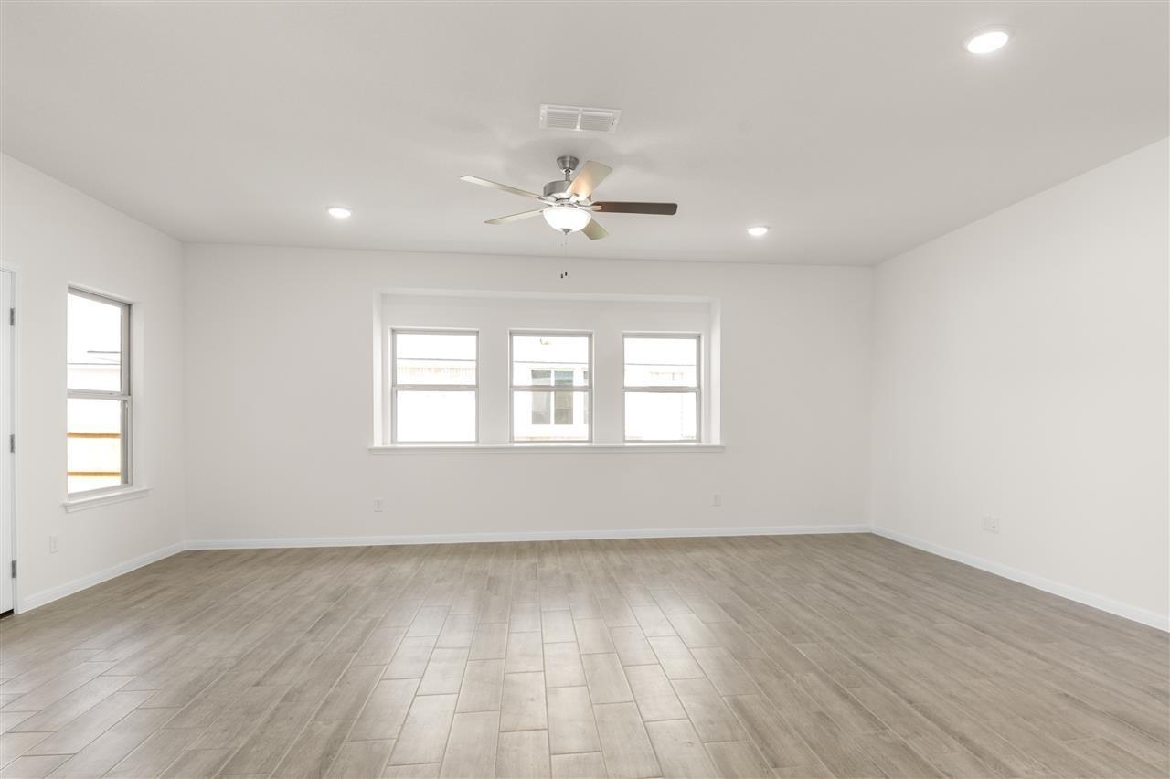 709 Paddock Ln, Georgetown, TX 78626