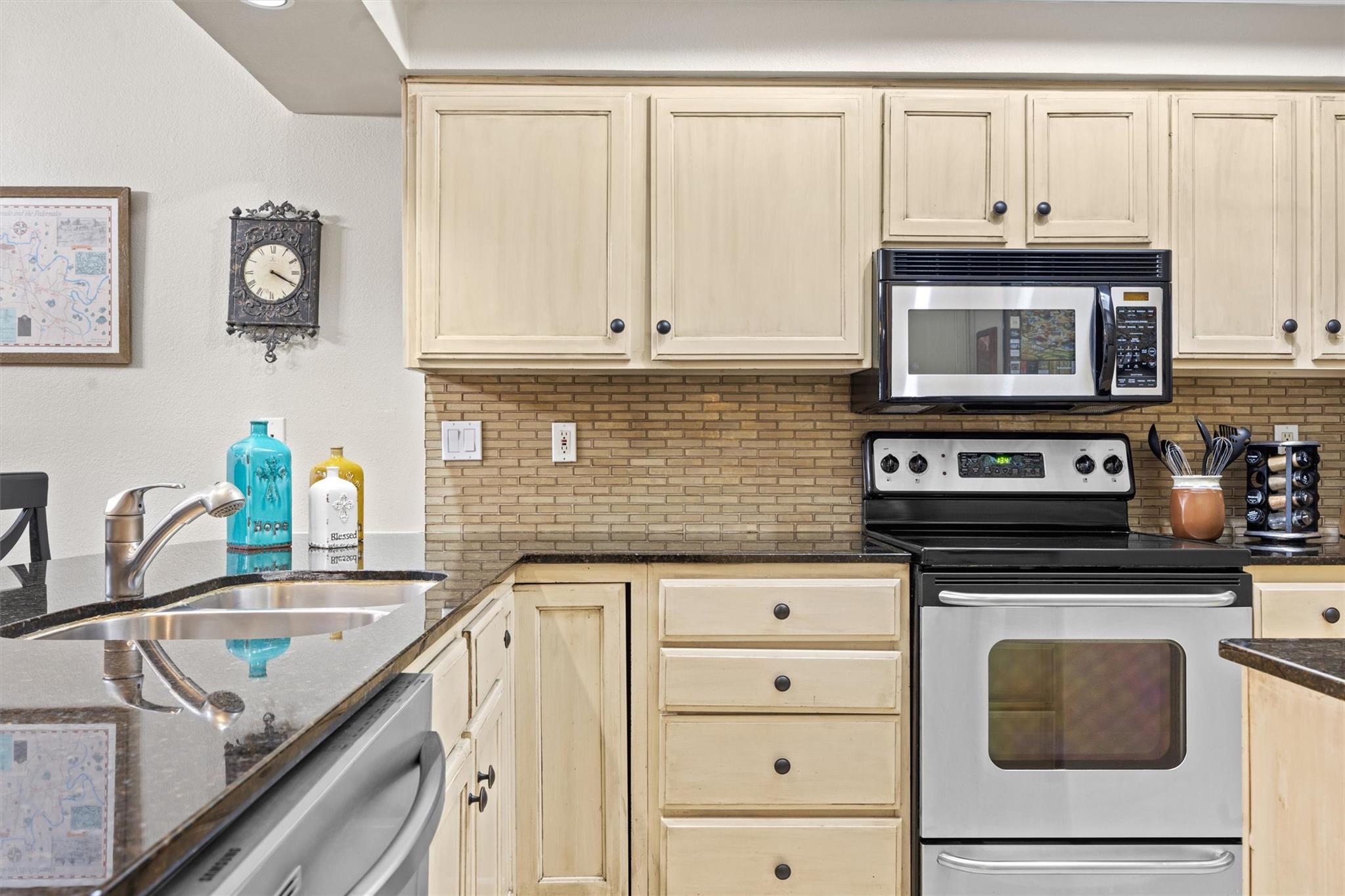 3404 American Dr # 3207, Lago Vista, TX 78645