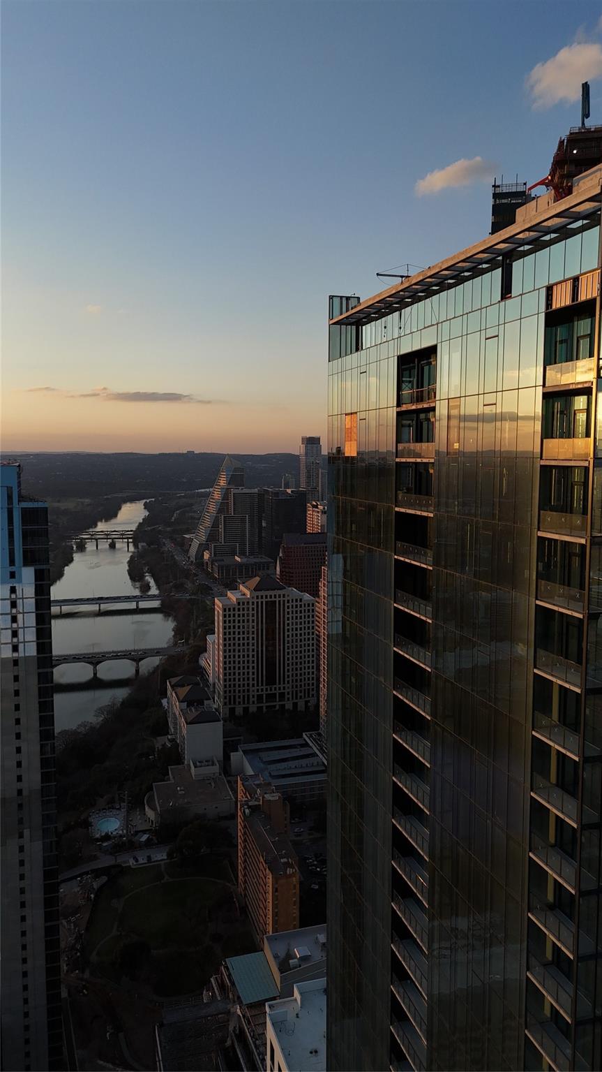 610 Davis St # 3205, Austin, TX 78701