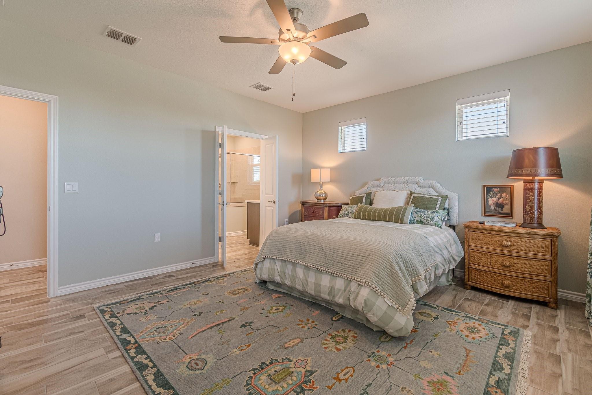 404 Eagle Dr, San Marcos, TX 78666