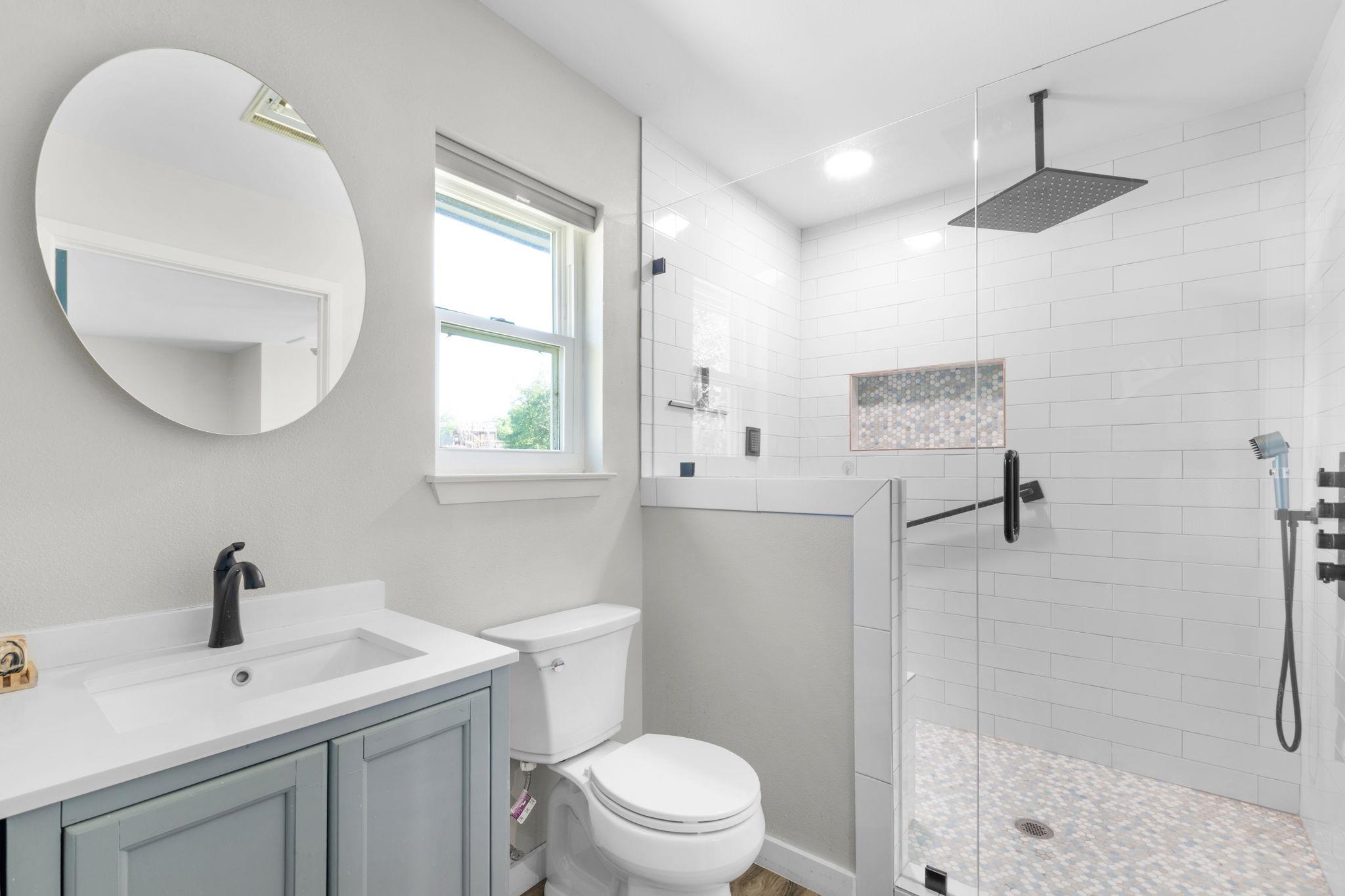 208 Iris Ln, Buchanan Dam, TX 78609