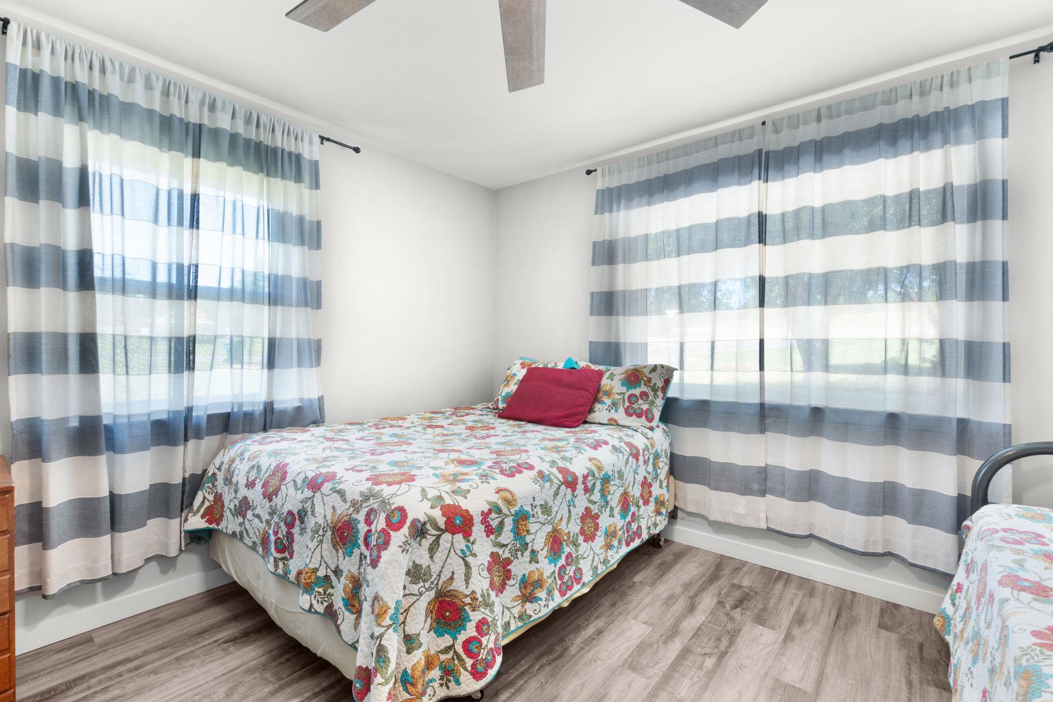 208 Iris Ln, Buchanan Dam, TX 78609