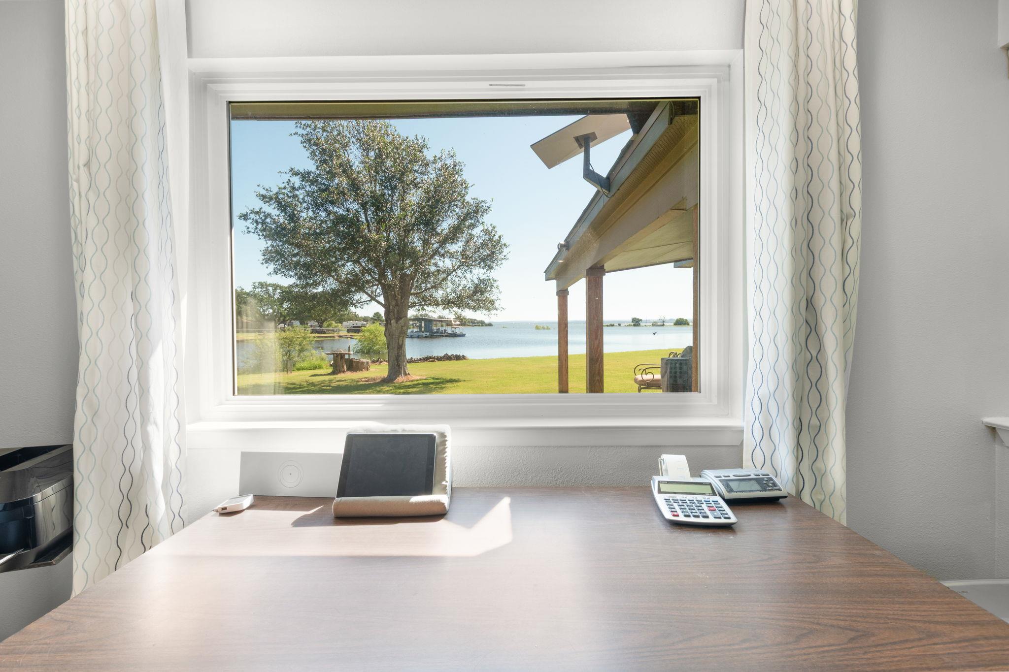 208 Iris Ln, Buchanan Dam, TX 78609