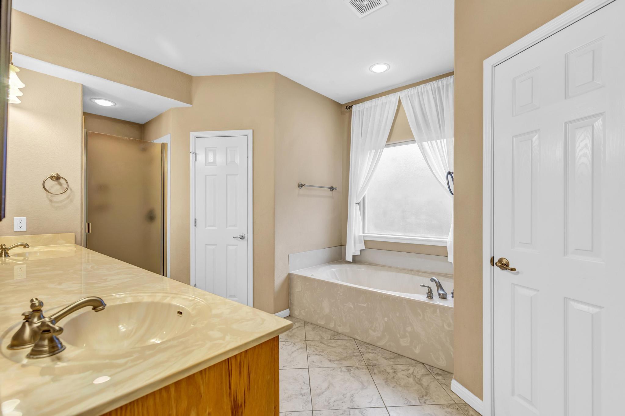 205 Errol Dr, Spicewood, TX 78669