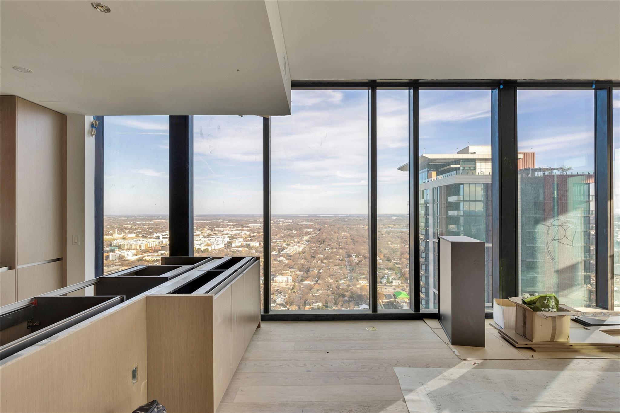 610 Davis St # 3701, Austin, TX 78701