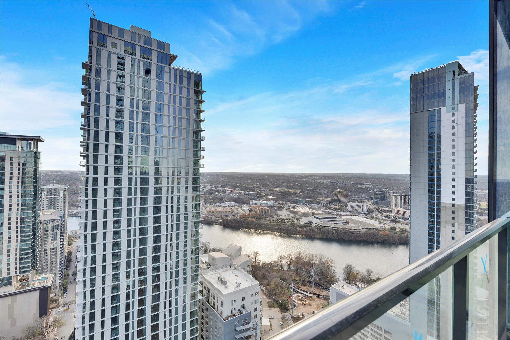 610 Davis St # 3701, Austin, TX 78701