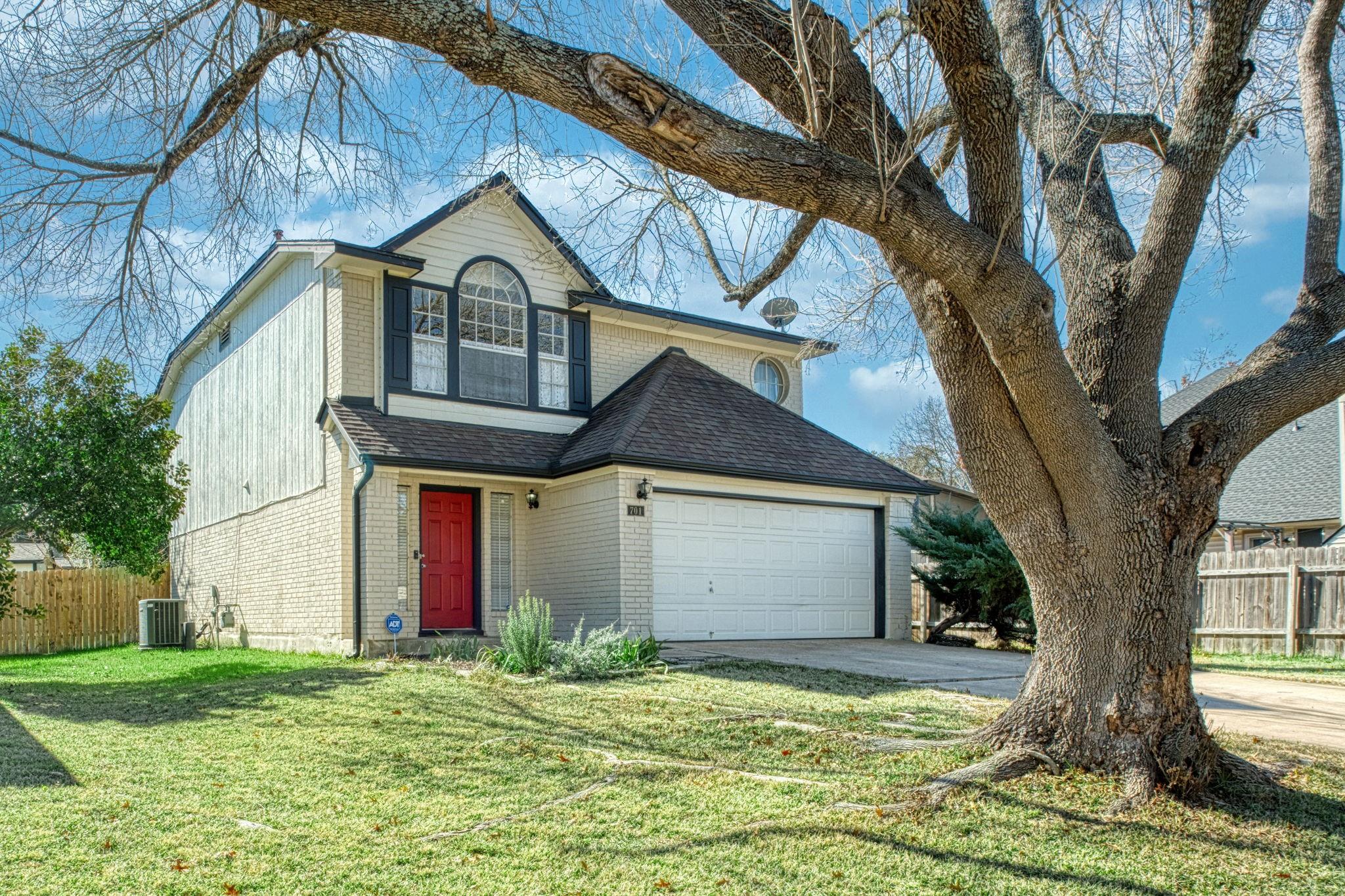 701 Kingfisher Creek Dr, Austin, TX 78748