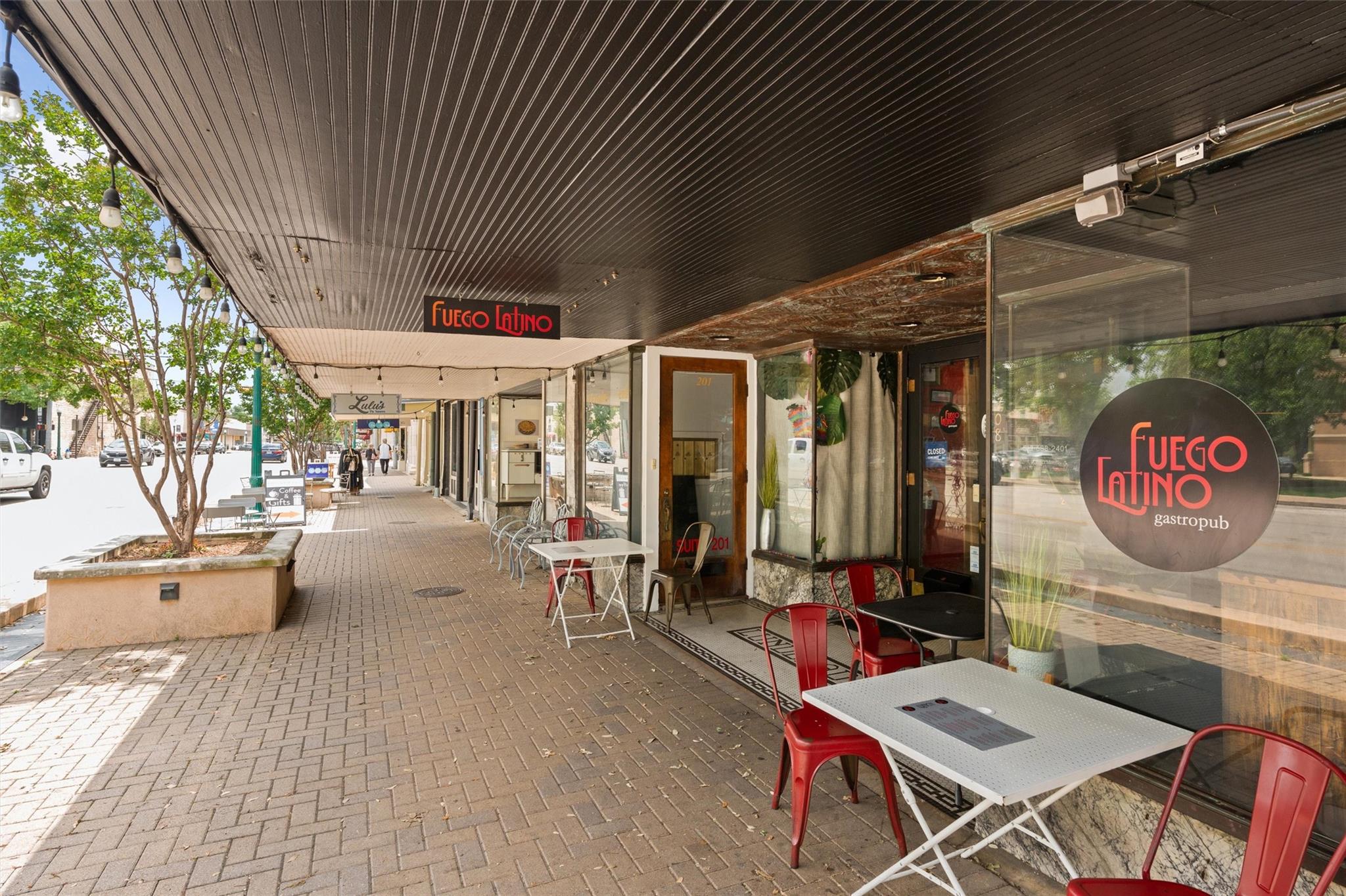 365 County Road 153, Georgetown, TX 78626