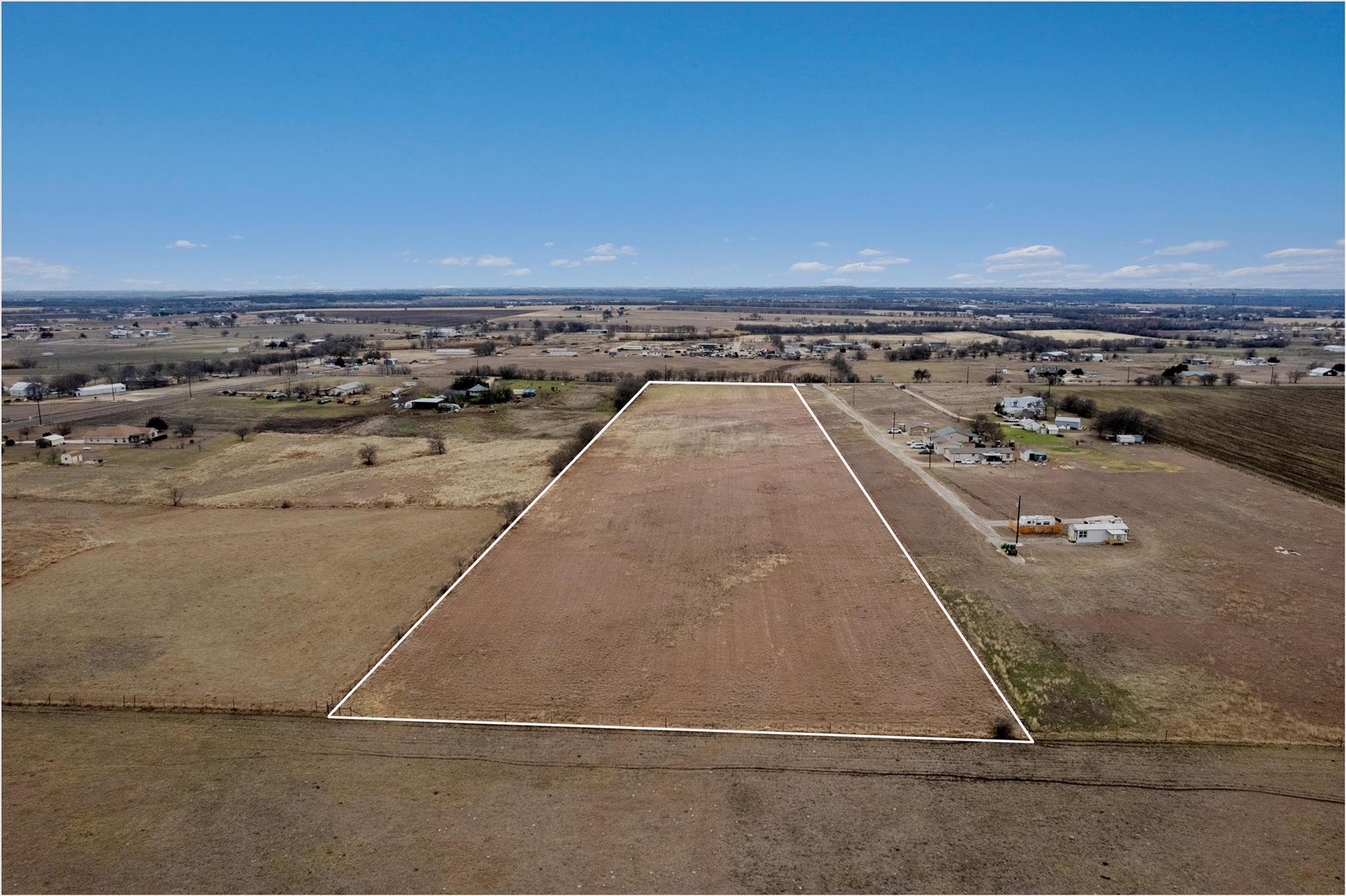 365 County Road 153, Georgetown, TX 78626