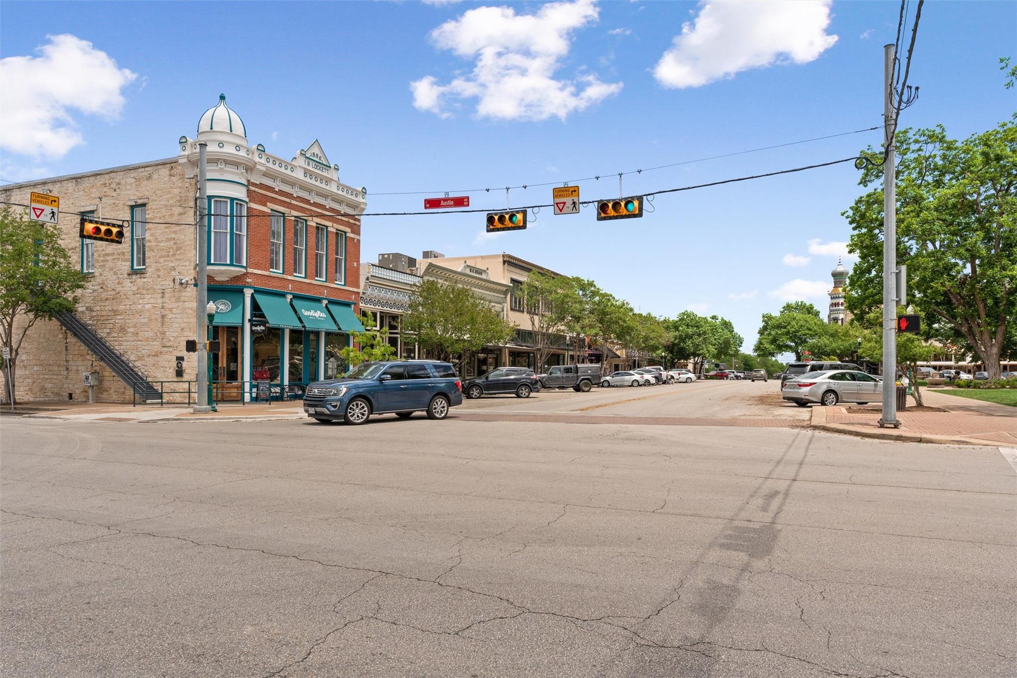 365 County Road 153, Georgetown, TX 78626