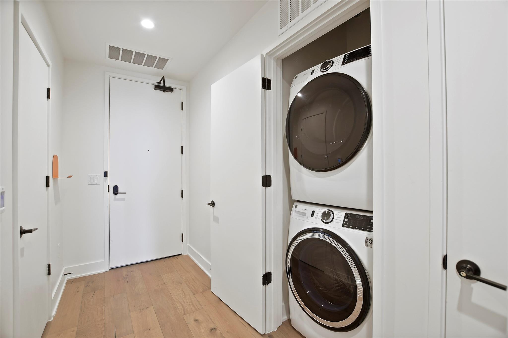 48 East Ave # 1701, Austin, TX 78701