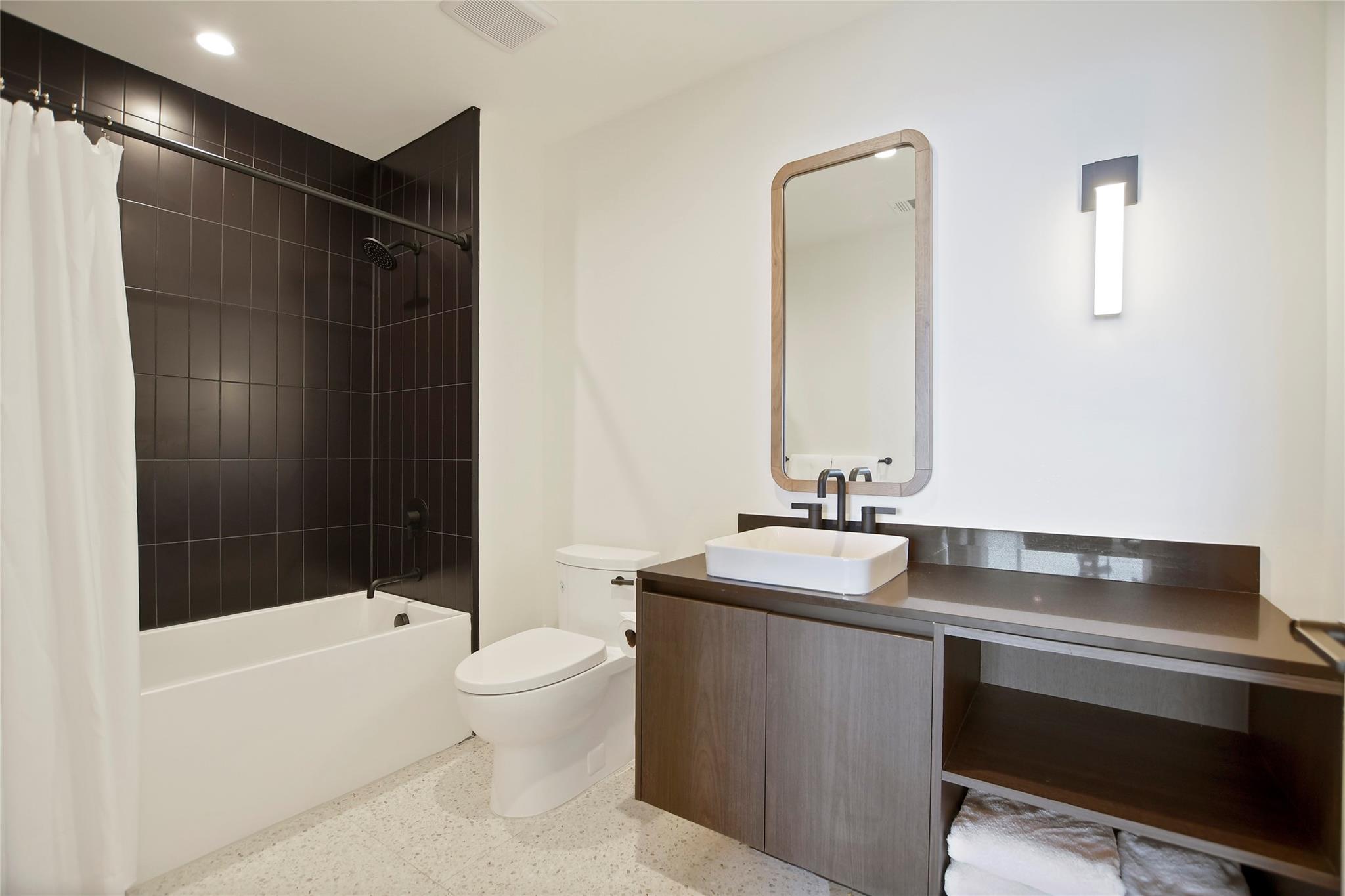 48 East Ave # 1701, Austin, TX 78701